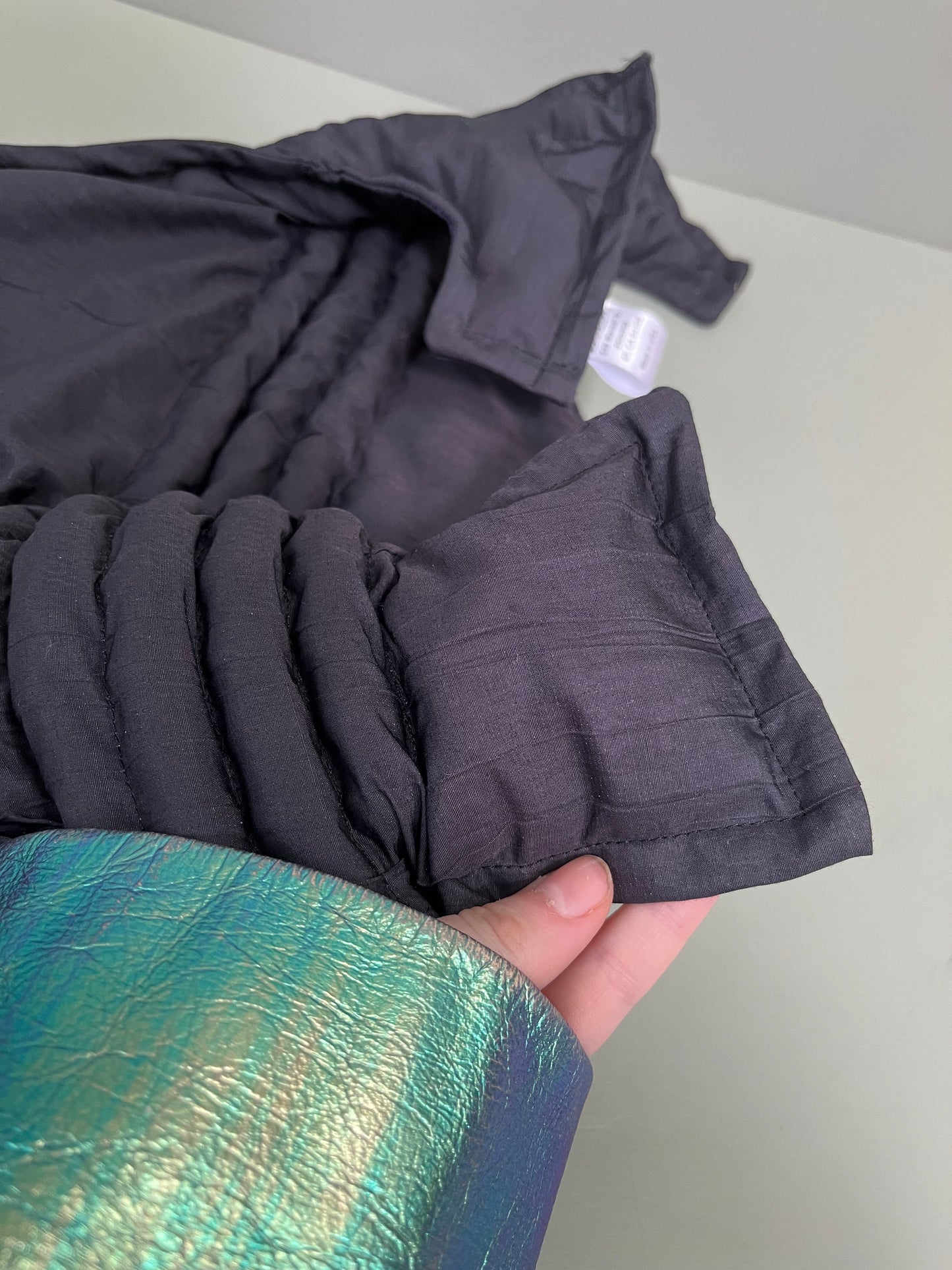 Zero left: Blackcheek Moray Eel (crinkle silk) — Deep Pressure Therapy | Cooling Compression Shark