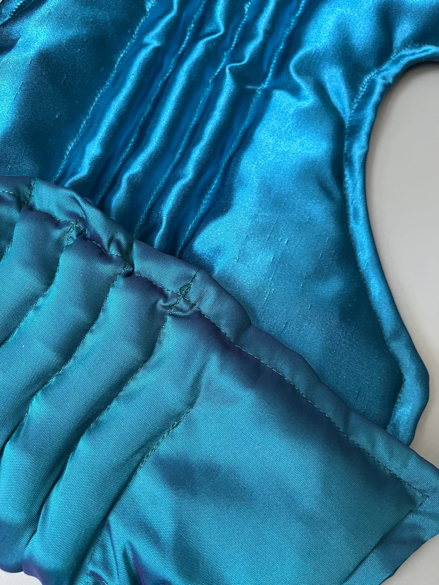 Zero left: Seakrait (silk taffeta/satin) — Deep Pressure Therapy | Cooling Compression Shark