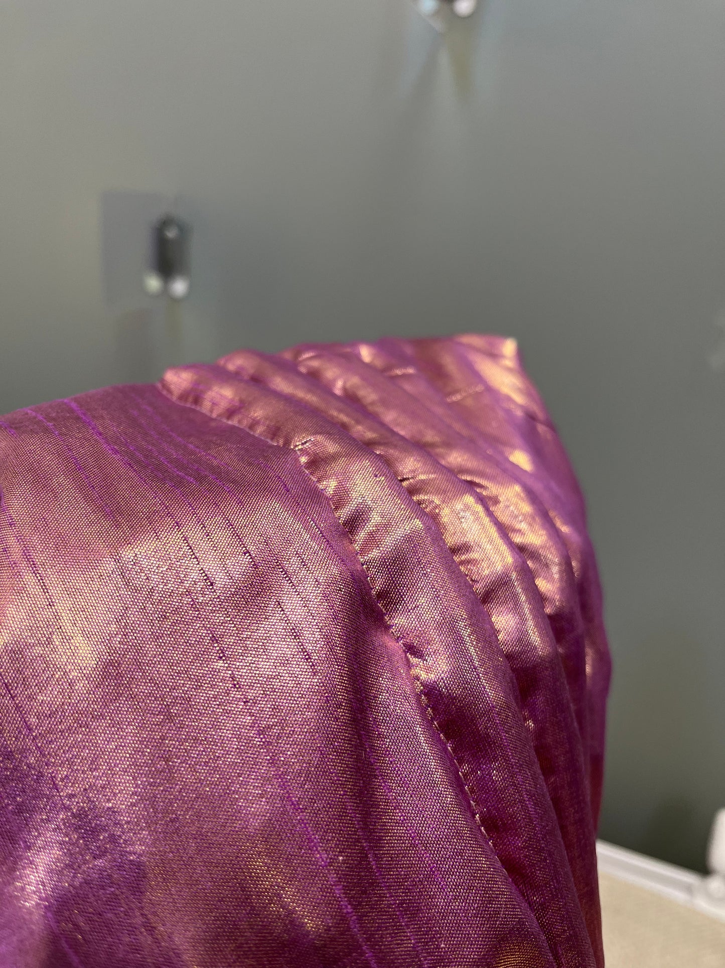 Zero left: Snow crab (silk/taffeta)— Deep Pressure Therapy | Cooling Compression Shark