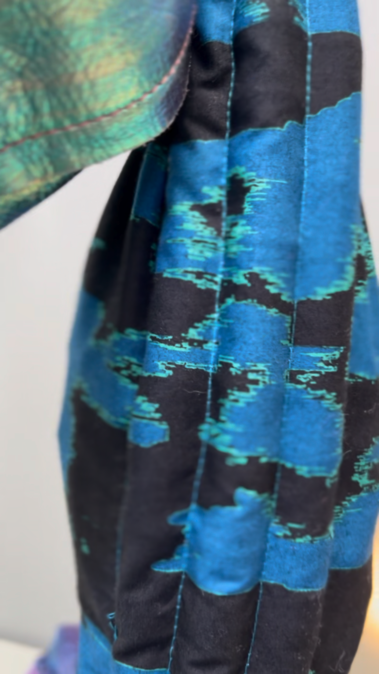 Zero left: Dark cuttlefish (cotton) — Deep Pressure Therapy | Cooling Compression Shark