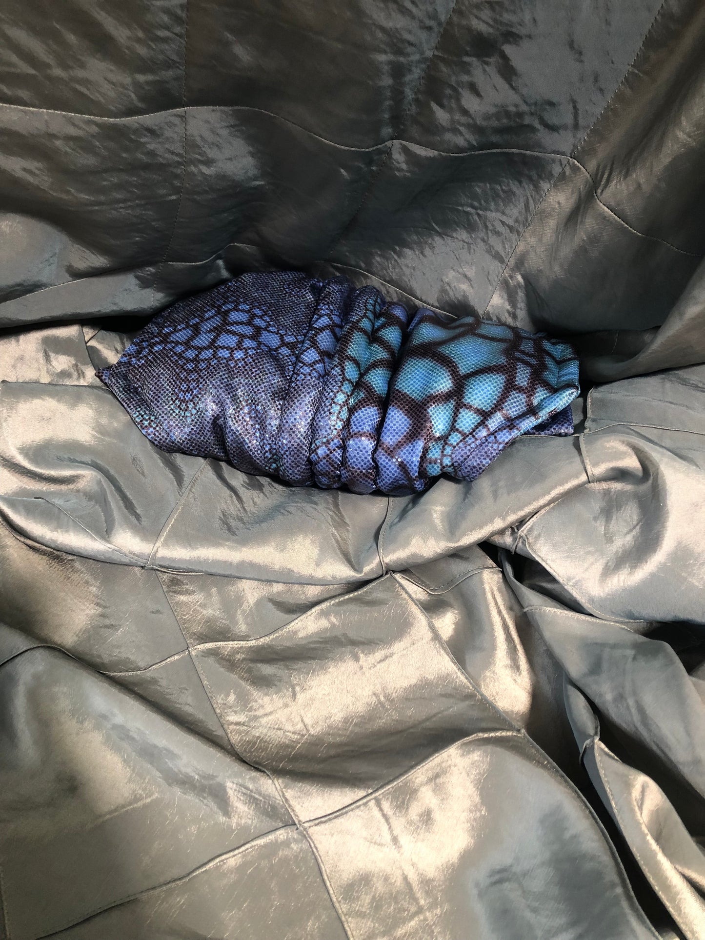 Zero: Mantis Shrimp (iridescent blend) — Deep Pressure Therapy | Cooling Compression Shark