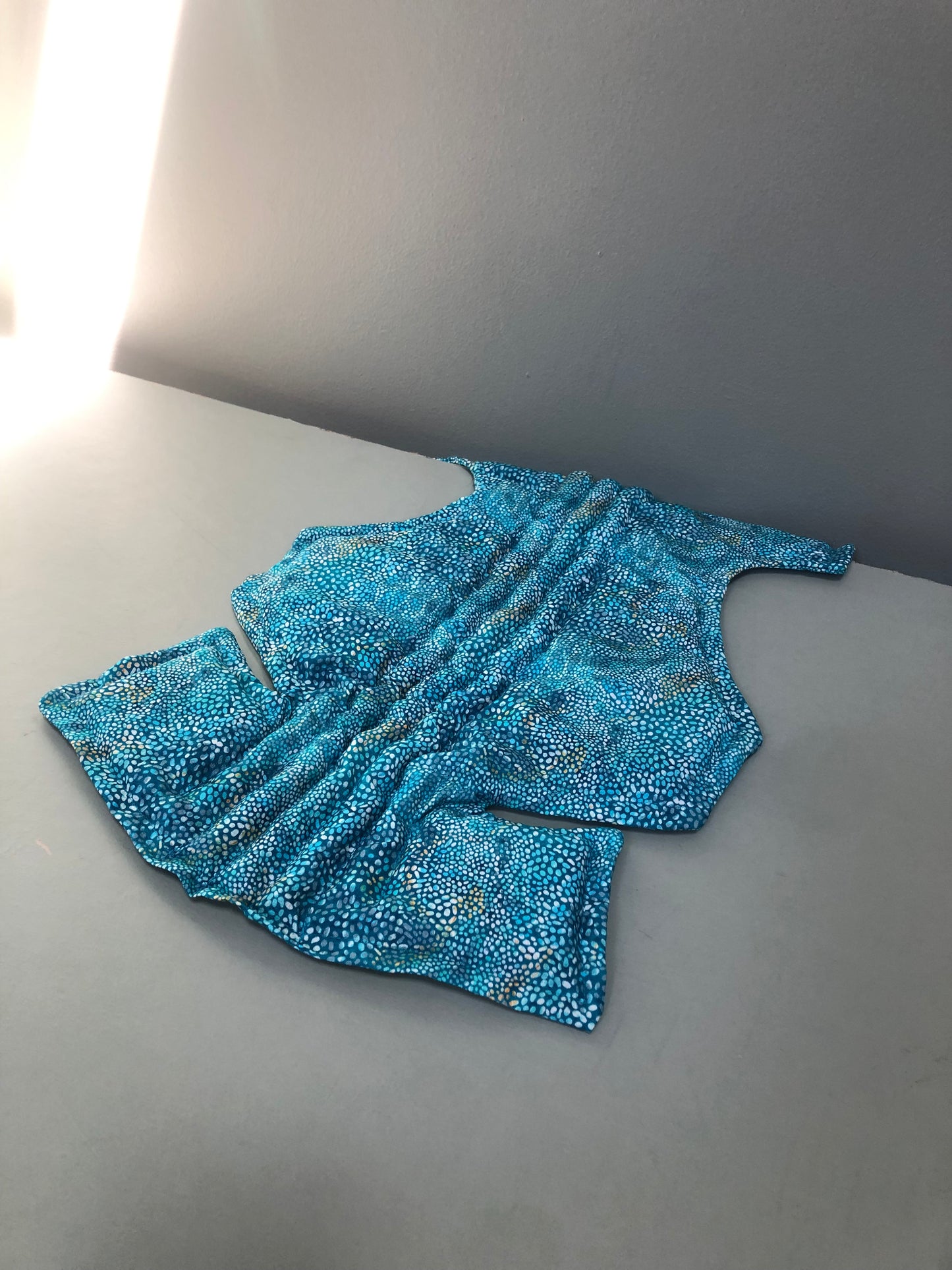 Zero left: Blue wrasse (cotton) — Deep Pressure Therapy | Cooling Compression Shark