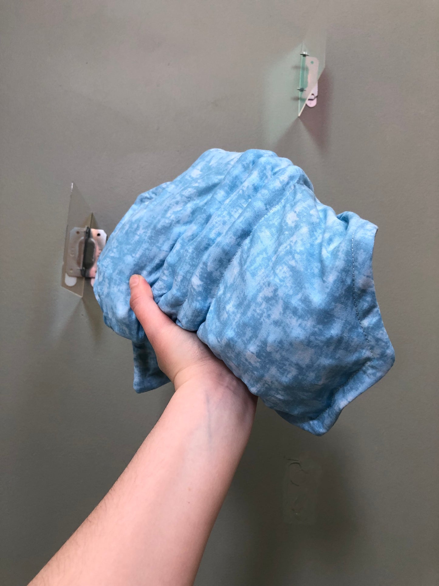 Zero left: Moonsnail (cotton) — Deep Pressure Therapy | Cooling Compression Shark