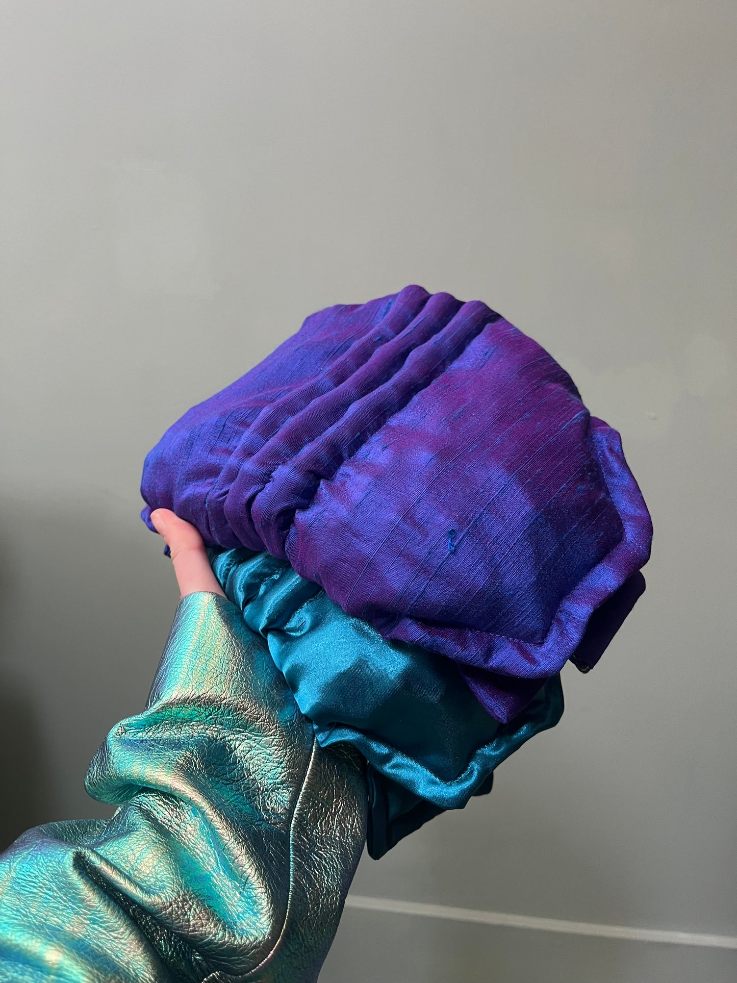 . Back! Sirindhorn (dupioni silk) — Deep Pressure Therapy | Cooling Compression Shark