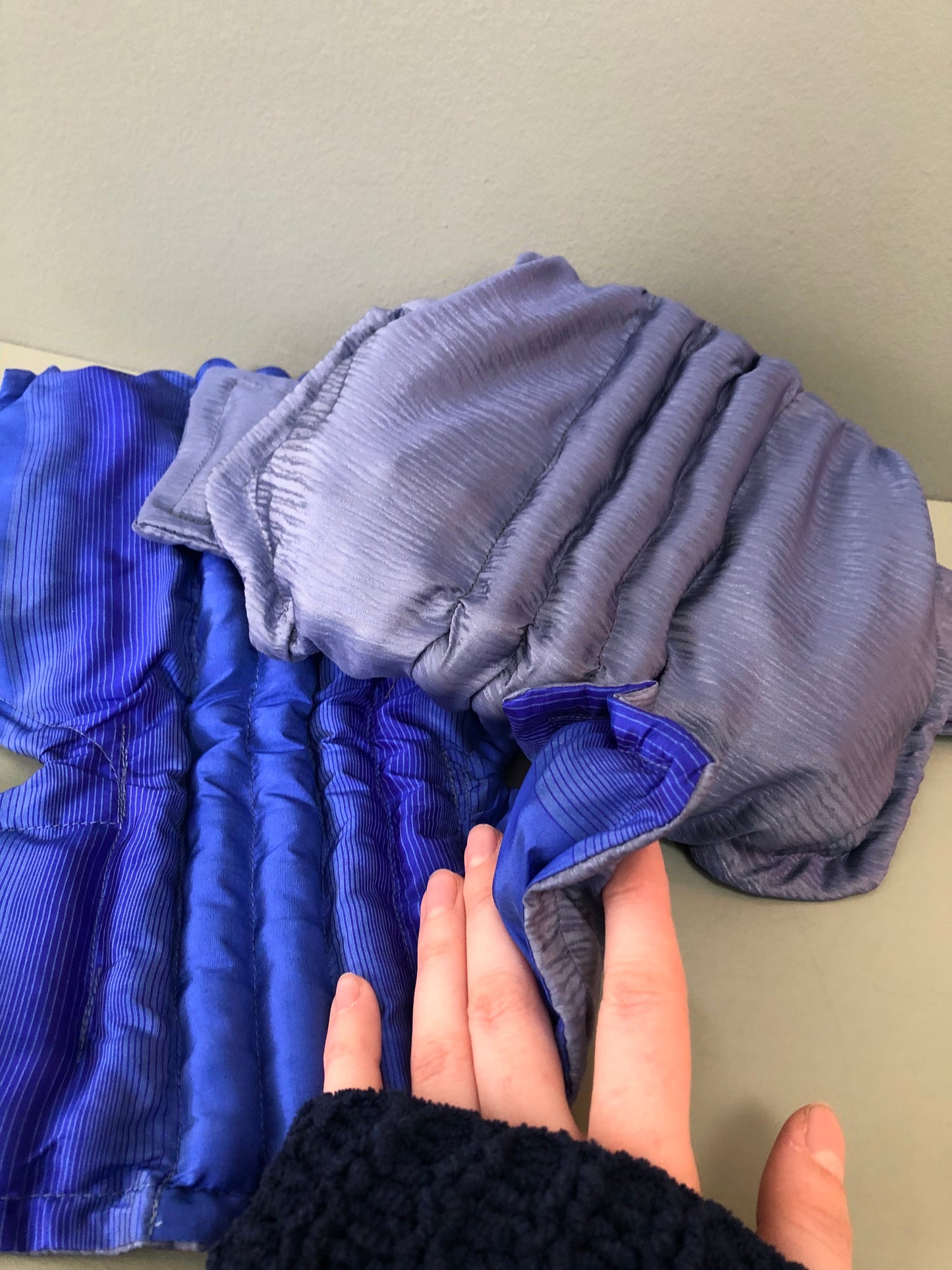 Zero left: Electric ray (silk taffeta)— Deep Pressure Therapy | Cooling Compression Shark