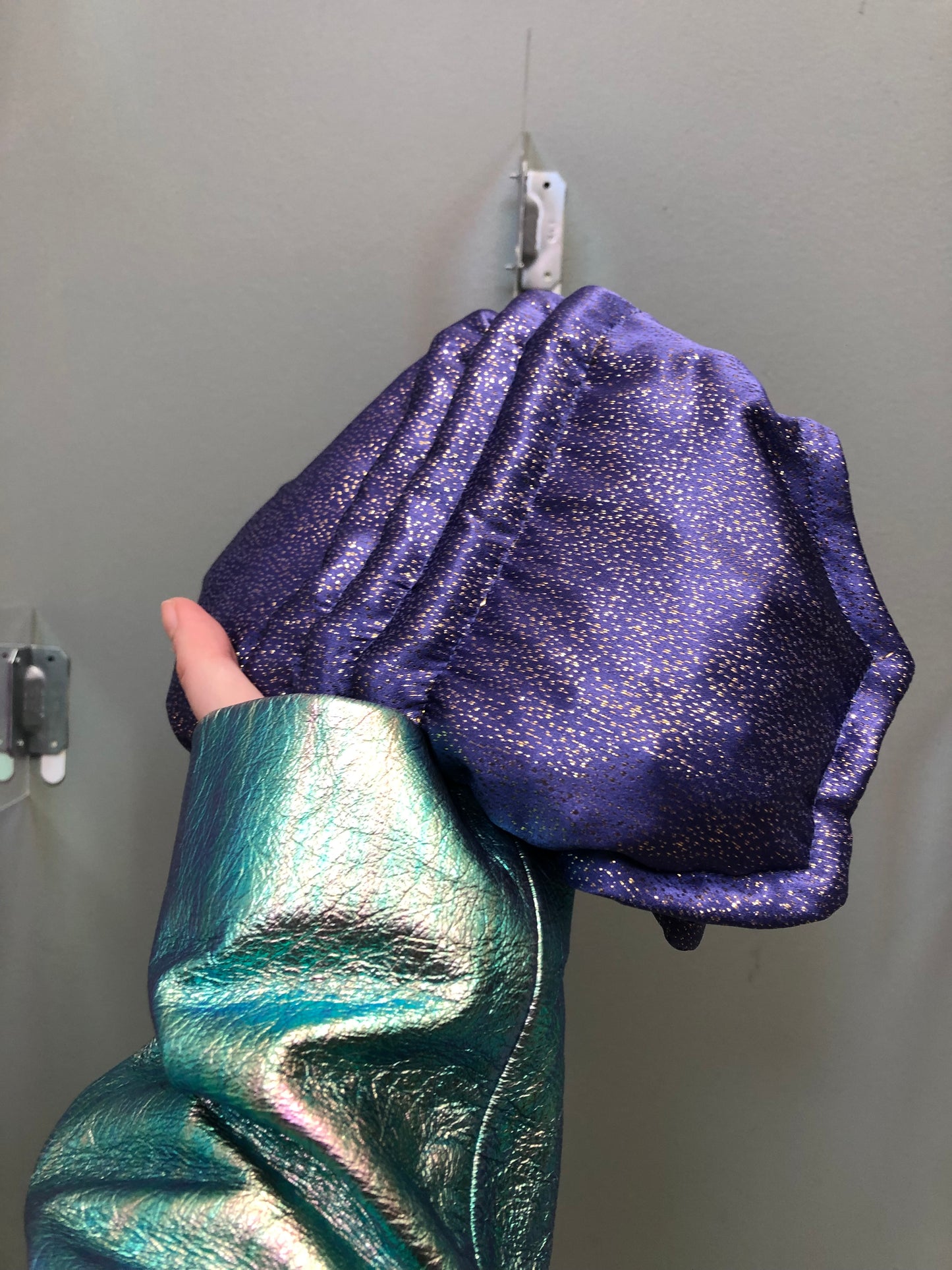 Zero left: Helfrichi firefish (metallic silk) — Deep Pressure Therapy | Cooling Compression Shark