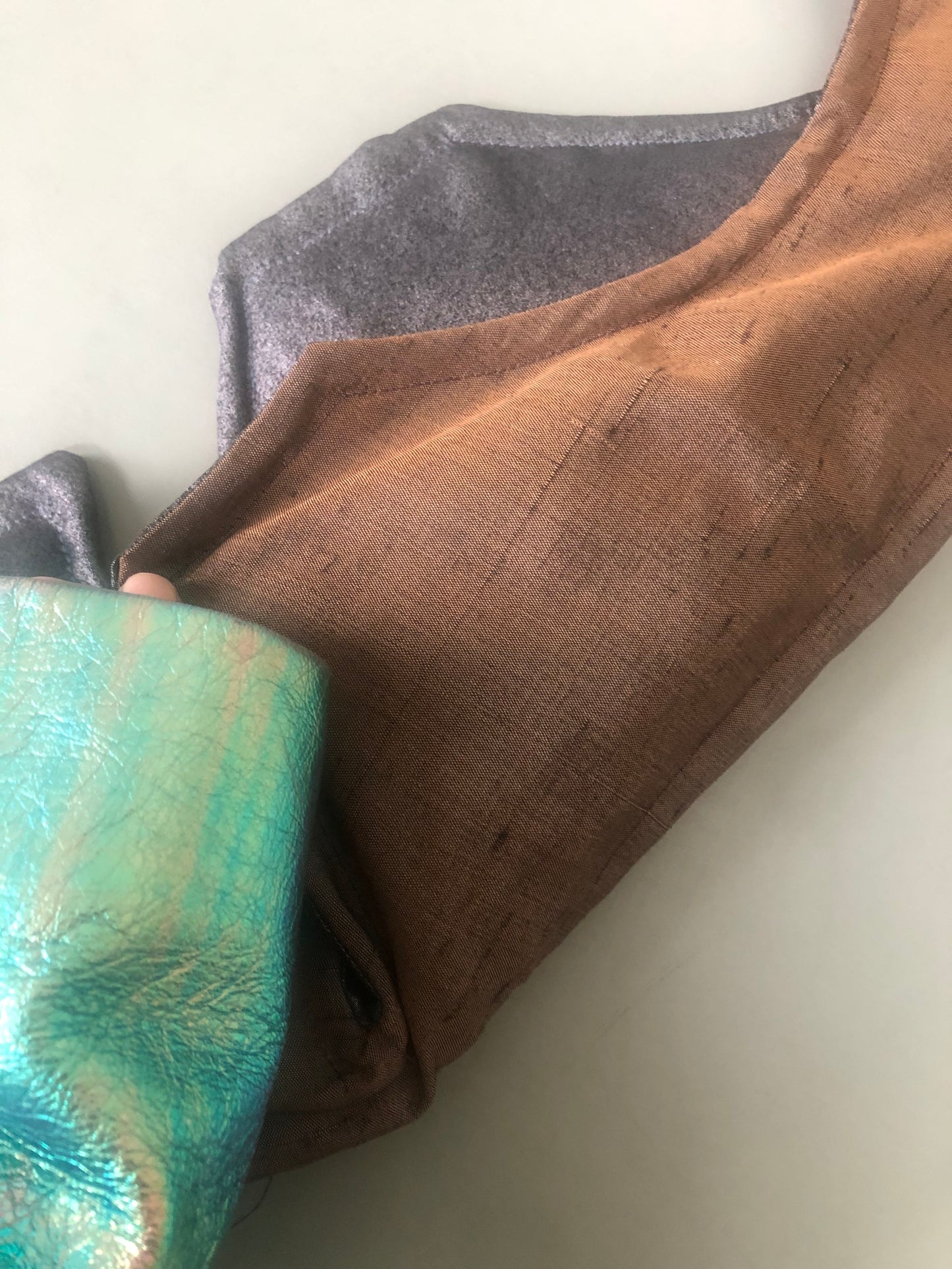 Zero: Silver pompano (dupioni silk/poly) — Deep Pressure Therapy | Cooling Compression Shark