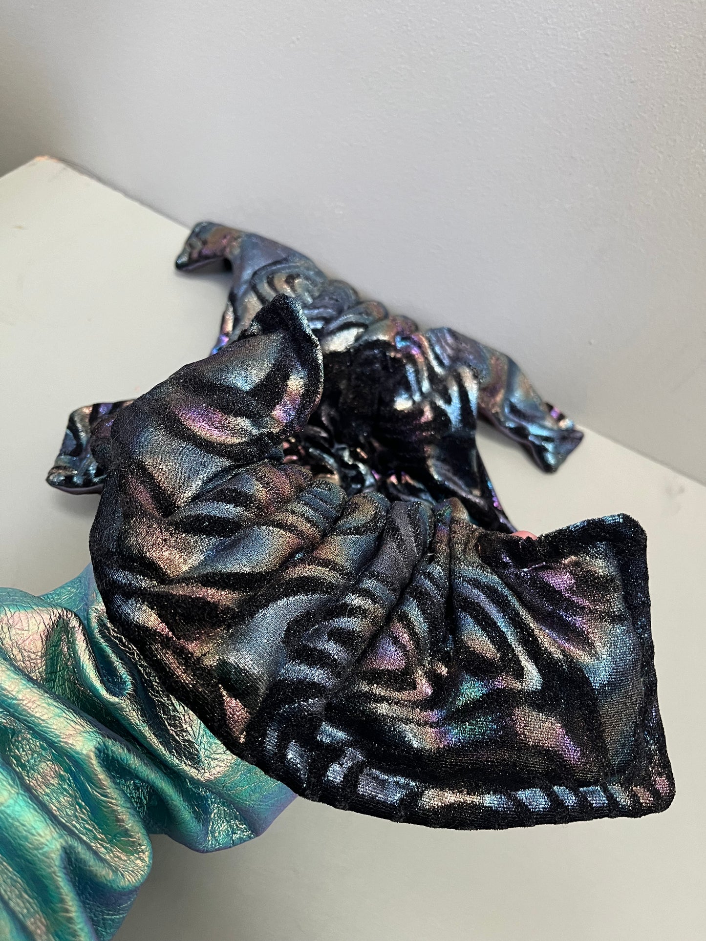 Zero left: Amoeba black (iridescent velvet poly) — Deep Pressure Therapy | Cooling Compression Shark