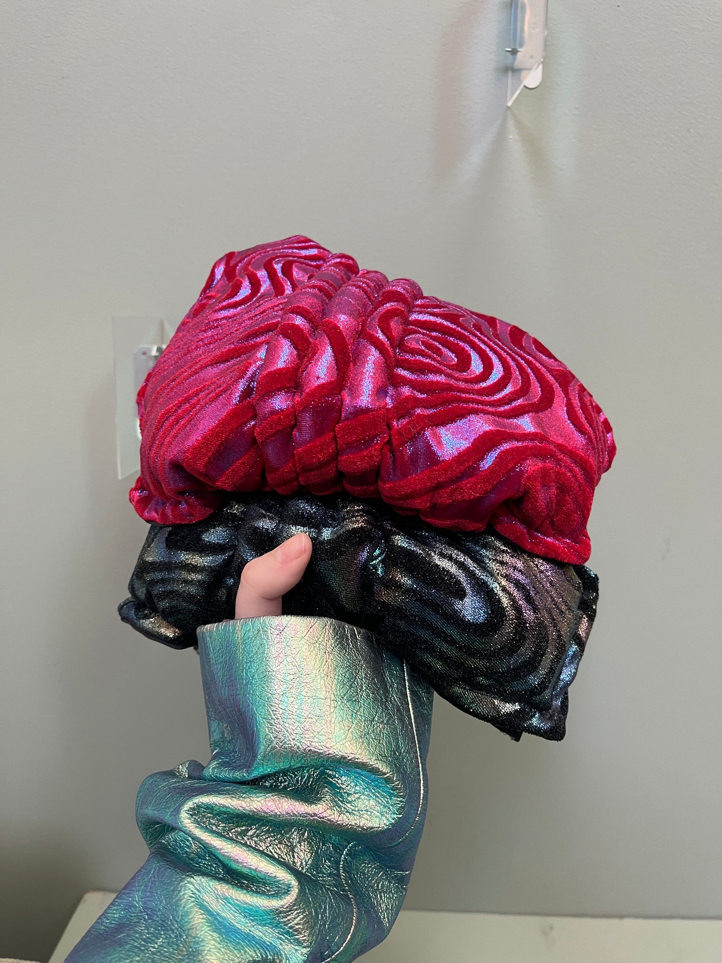 Zero left: Amoeba black (iridescent velvet poly) — Deep Pressure Therapy | Cooling Compression Shark