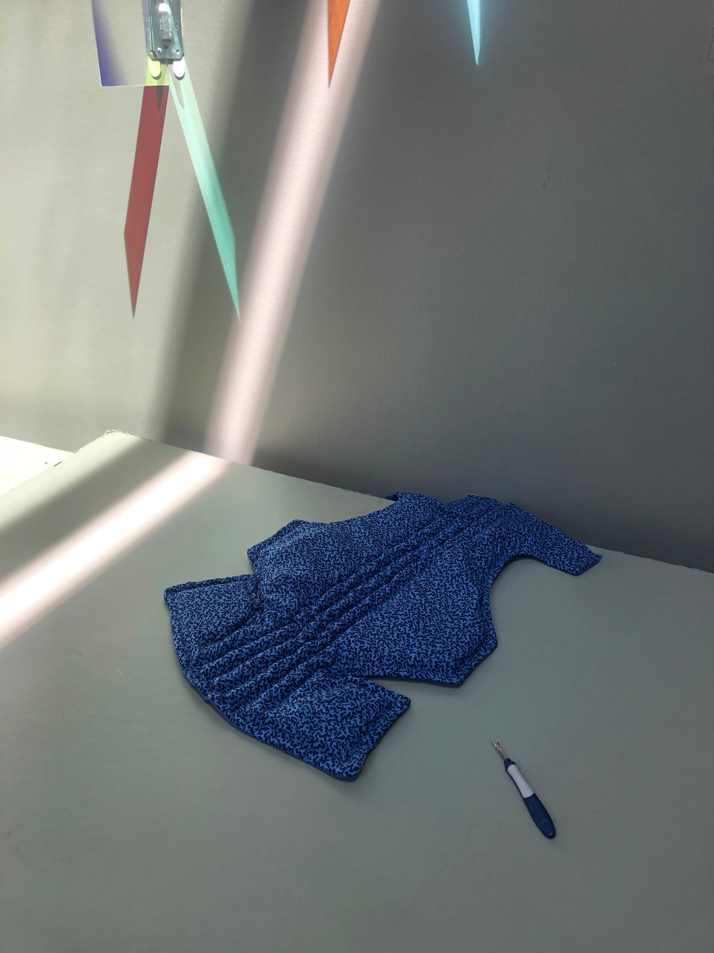 Zero left: Blanquillo (cotton) — Deep Pressure Therapy | Cooling Compression Shark