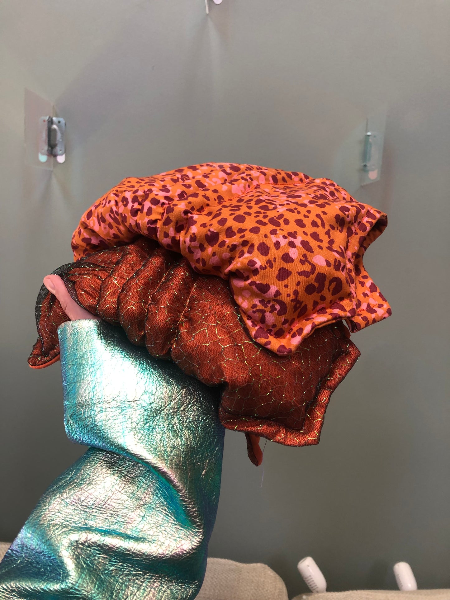 Zero left: Ocellatum (cotton) — Deep Pressure Therapy | Cooling Compression Shark