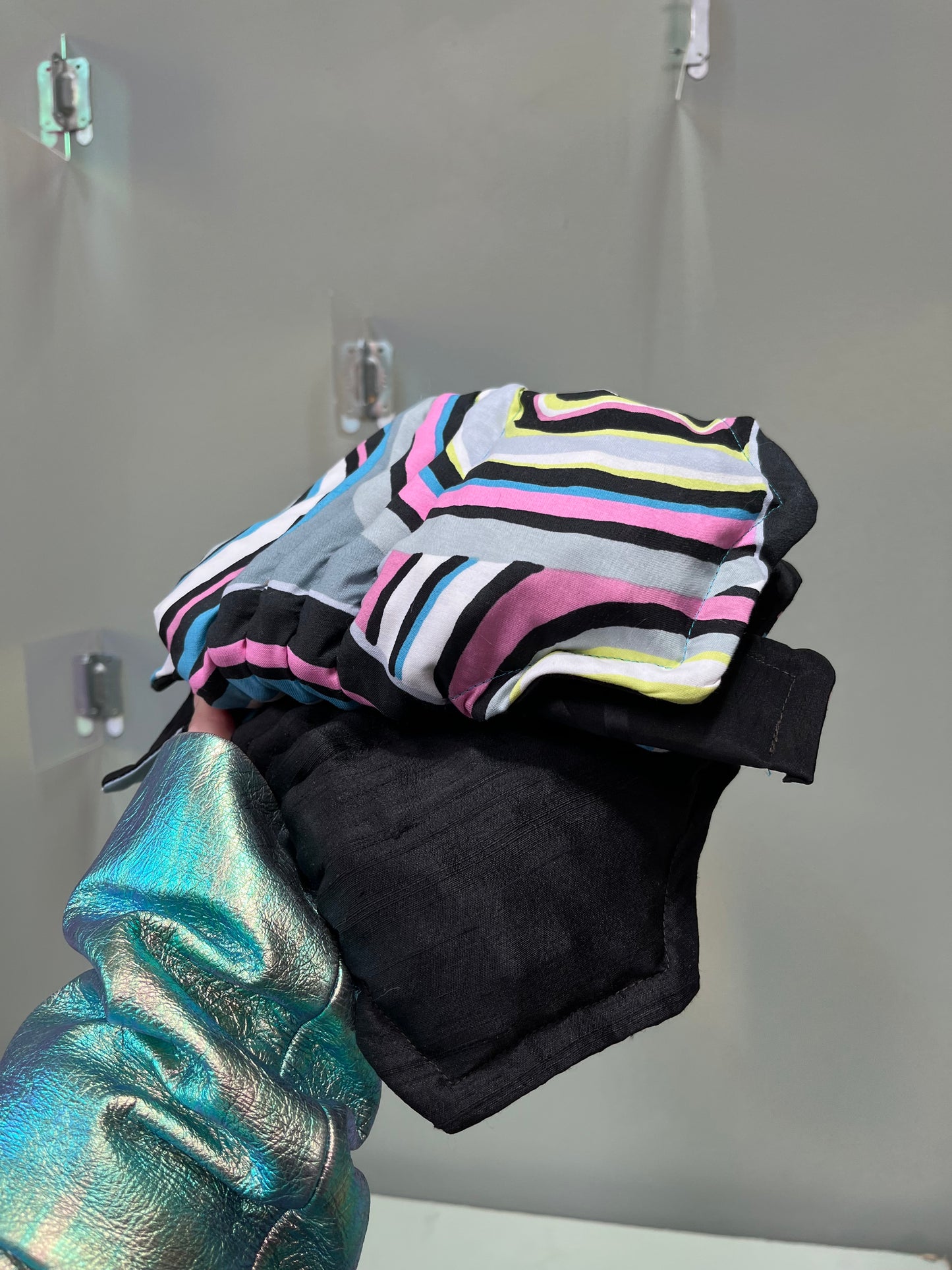 Zero left: Tentacle-belly (cotton/poly) — Deep Pressure Therapy | Cooling Compression Shark