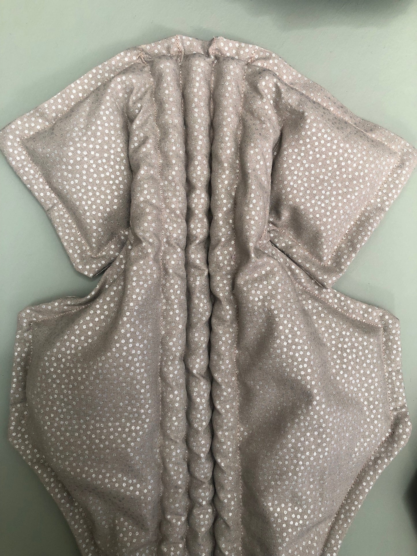 Zero: Beige Pebble (Metallic silver) — Deep Pressure Therapy | Cooling Compression Shark