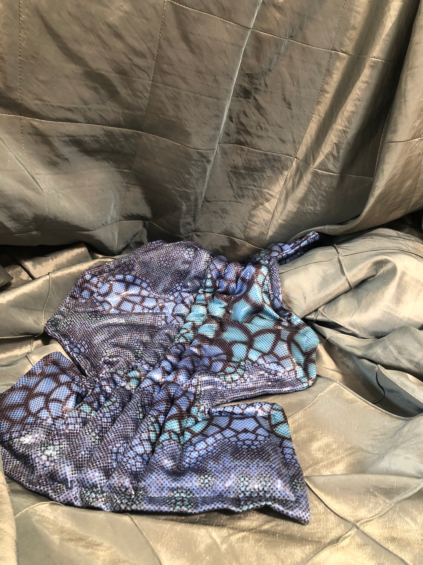 Zero: Mantis Shrimp (iridescent blend) — Deep Pressure Therapy | Cooling Compression Shark