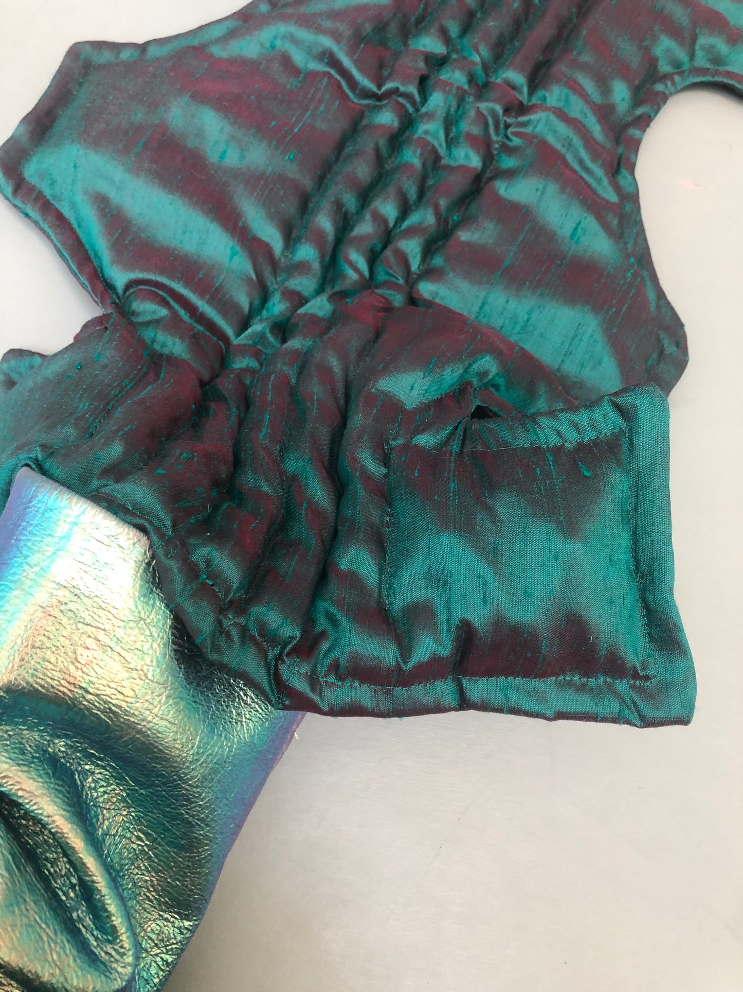 Zero left: Water-beetle green (dupioni silk) — Deep Pressure Therapy | Cooling Compression Shark