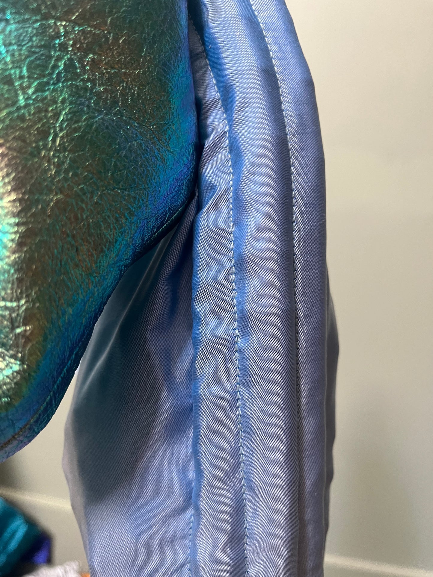 Zero left: Halloween! Axolotl’s skeleton — Deep Pressure Therapy | Cooling Compression Shark