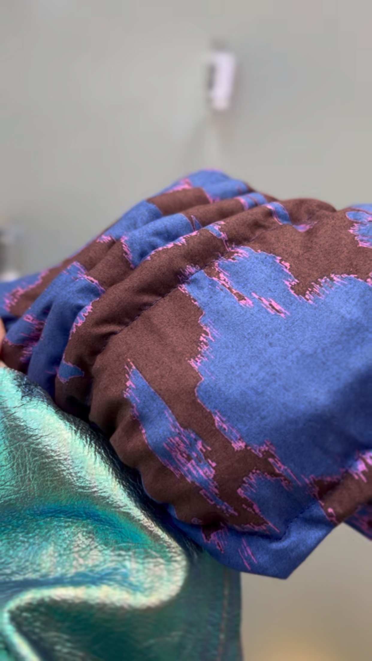 Zero left: Neon cuttlefish (cotton) —Deep Pressure Therapy | Cooling Compression Shark