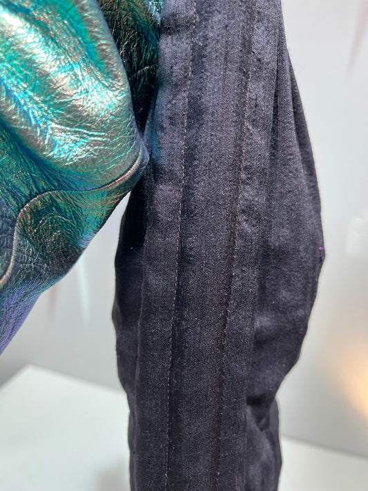 . Black molly (dupioni silk) — Deep Pressure Therapy | Cooling Compression Shark