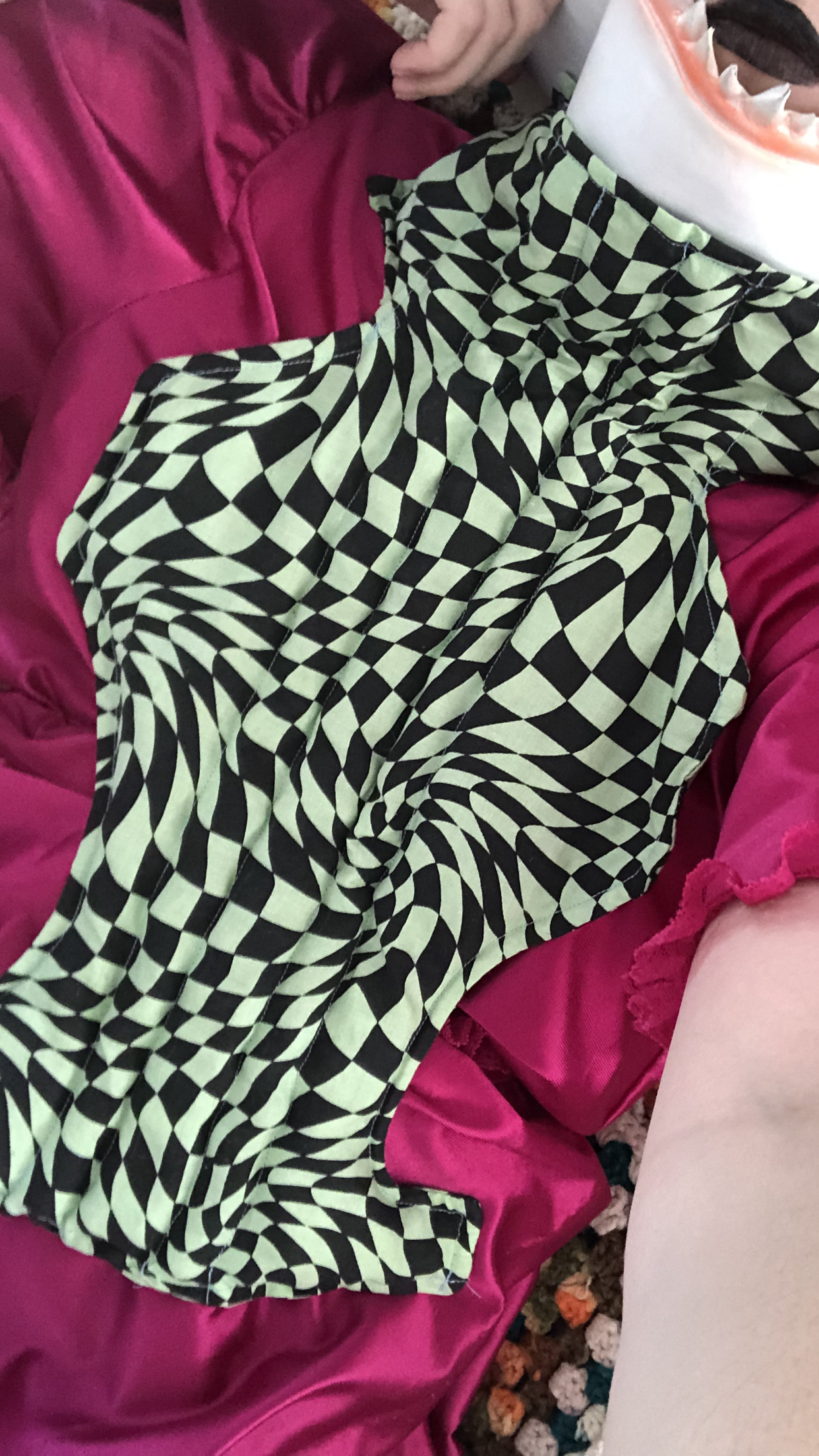 Zero: Green Checks — Deep Pressure Therapy | Cooling Compression Shark