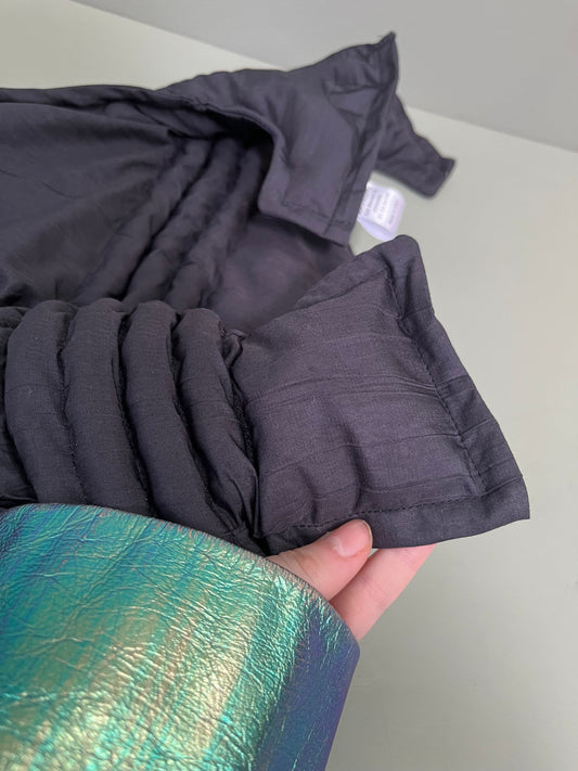 Zero left: Blackcheek Moray Eel (crinkle silk) — Deep Pressure Therapy | Cooling Compression Shark