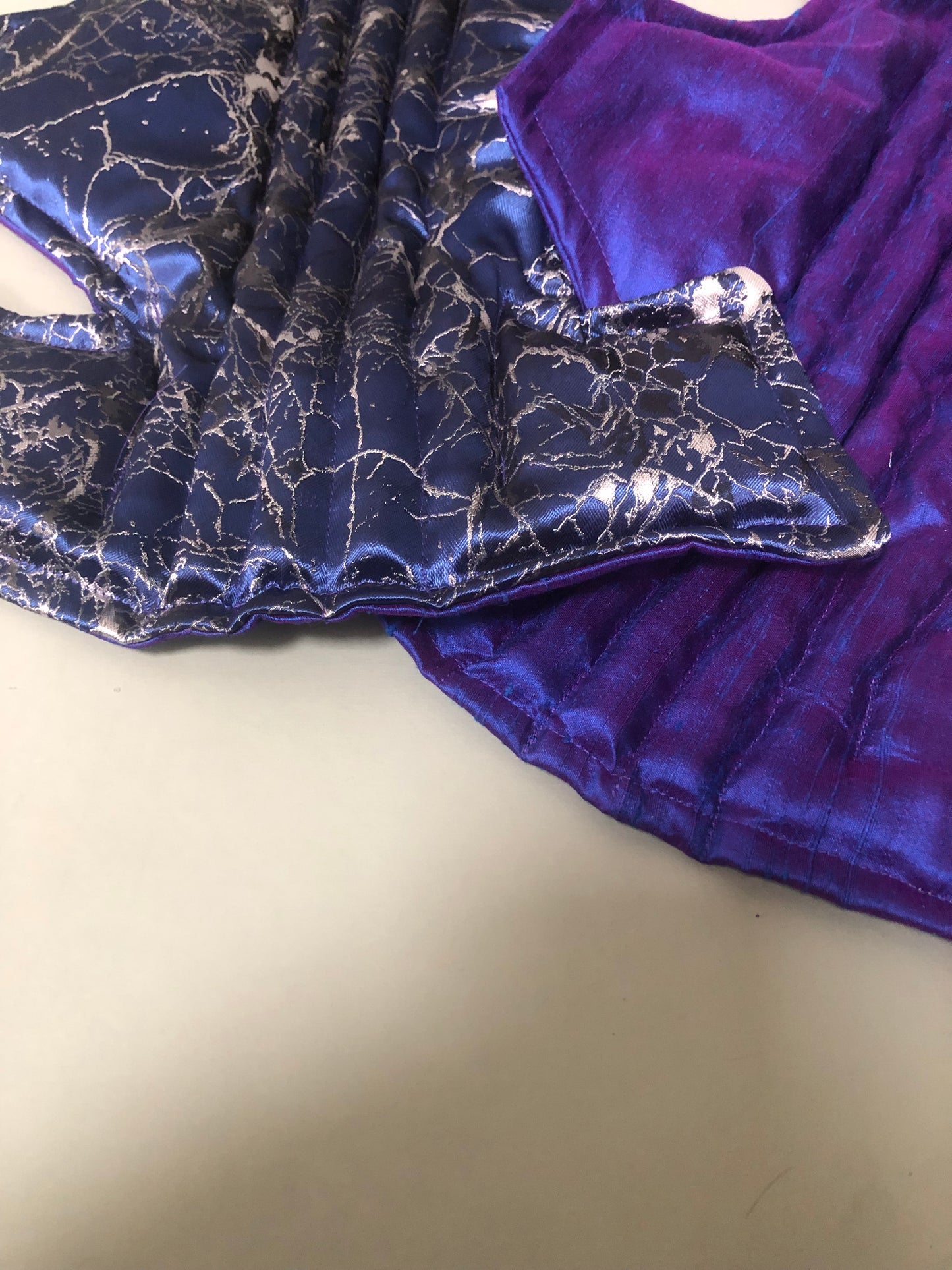 . Pearlscale (dupioni silk) — Deep Pressure Therapy | Cooling Compression Shark