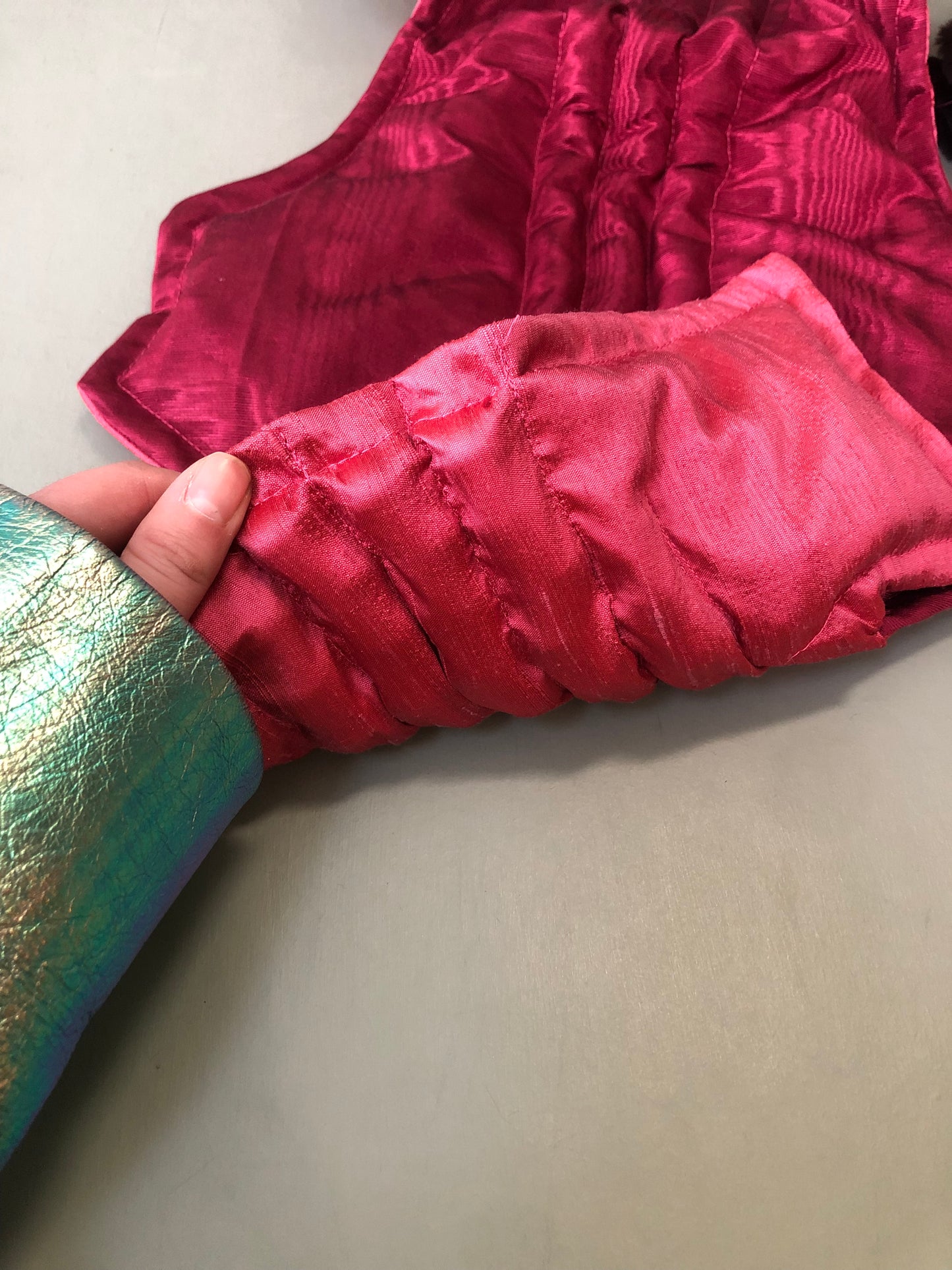 Zero left: Lobster (dupioni silk/silk moire) — Deep Pressure Therapy | Cooling Compression Shark