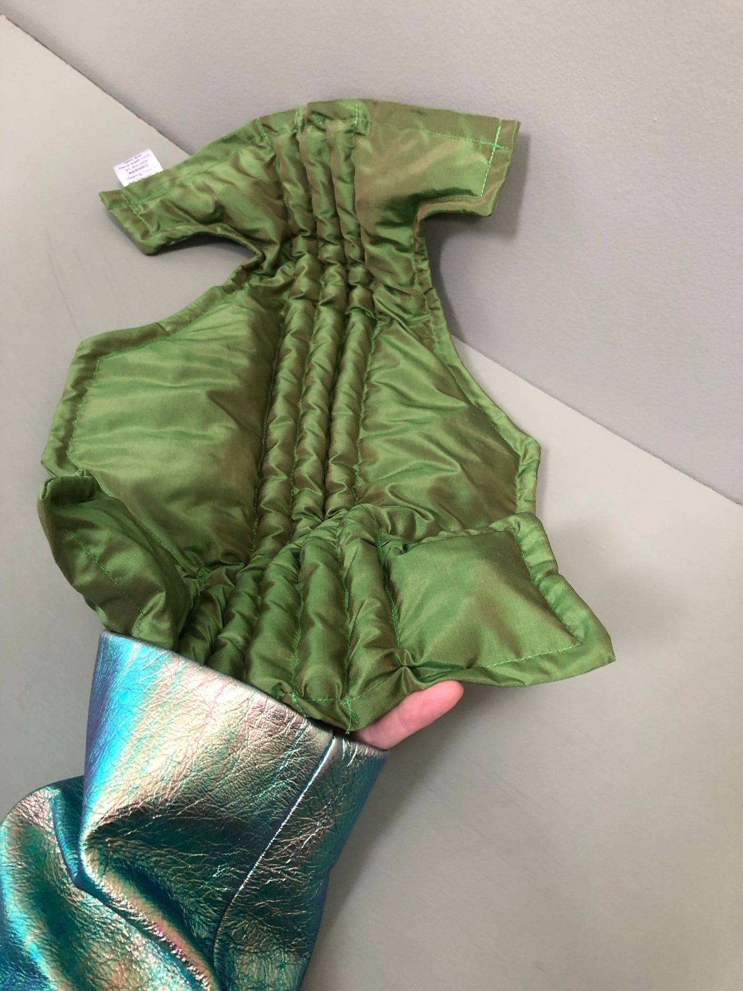 Zero left: Sea- green duochrome silk— Deep Pressure Therapy | Cooling Compression Shark