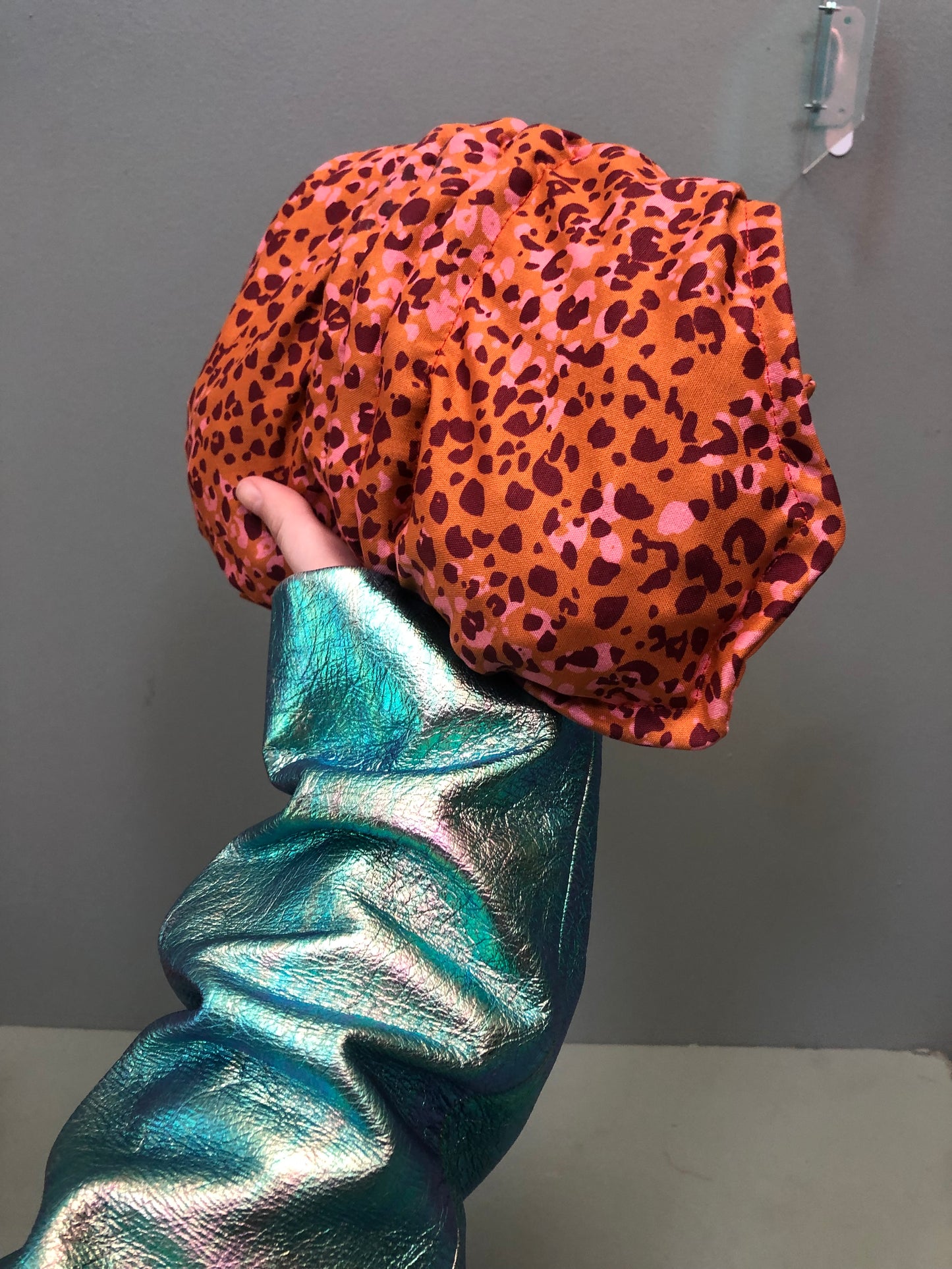 Zero left: Ocellatum (cotton) — Deep Pressure Therapy | Cooling Compression Shark