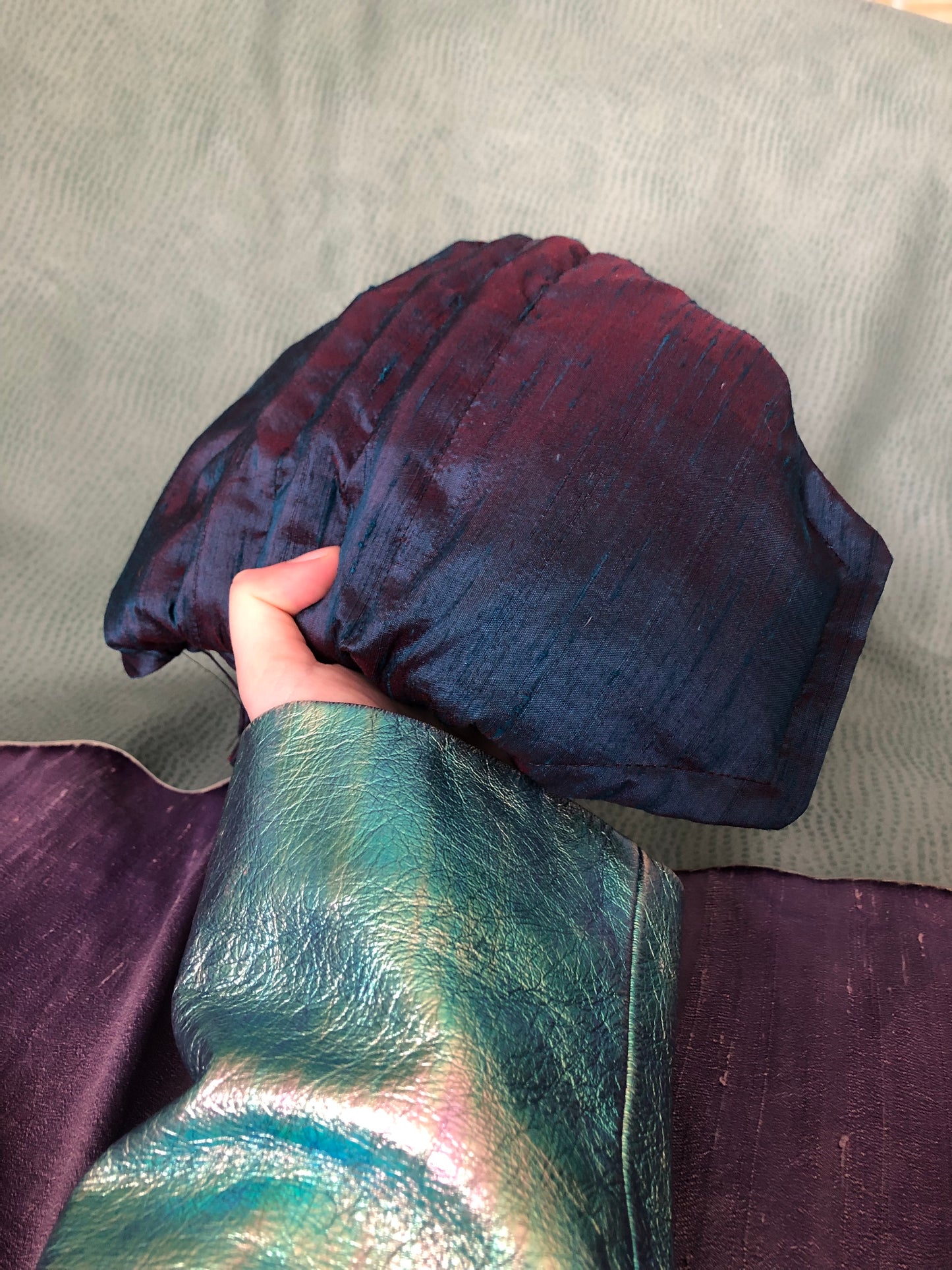 . Bogwitch (dupioni silk) — Deep Pressure Therapy | Cooling Compression Shark