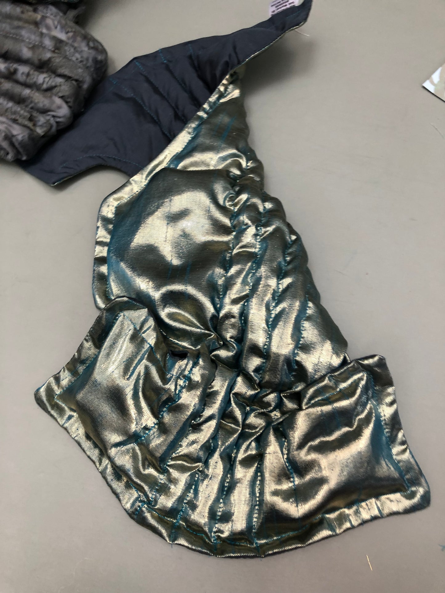Zero left: Darkbellied silk — Deep Pressure Therapy | Cooling Compression Shark