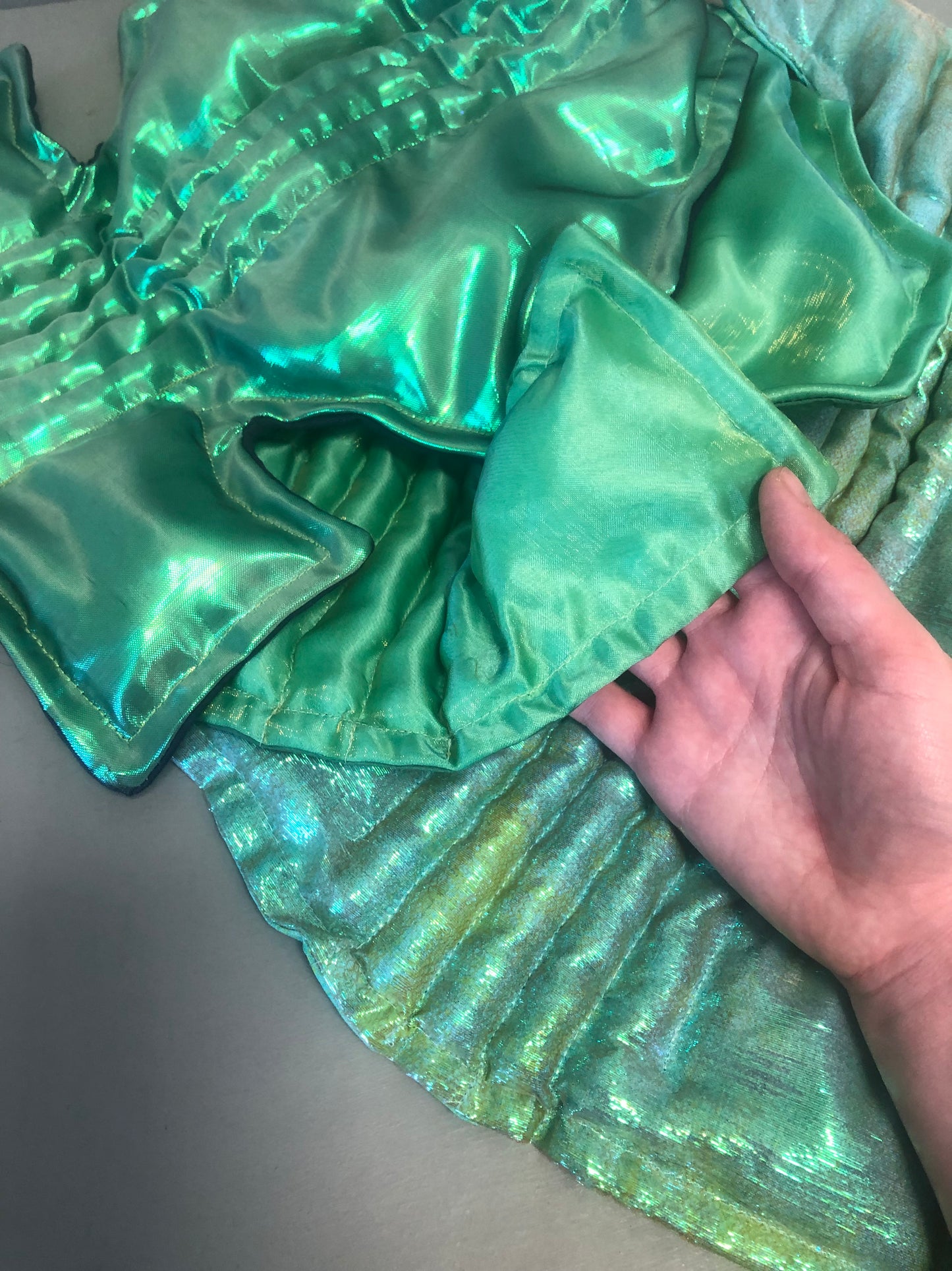 Zero left: Saltytooth (organza nylon) — Deep Pressure Therapy | Cooling Compression Shark