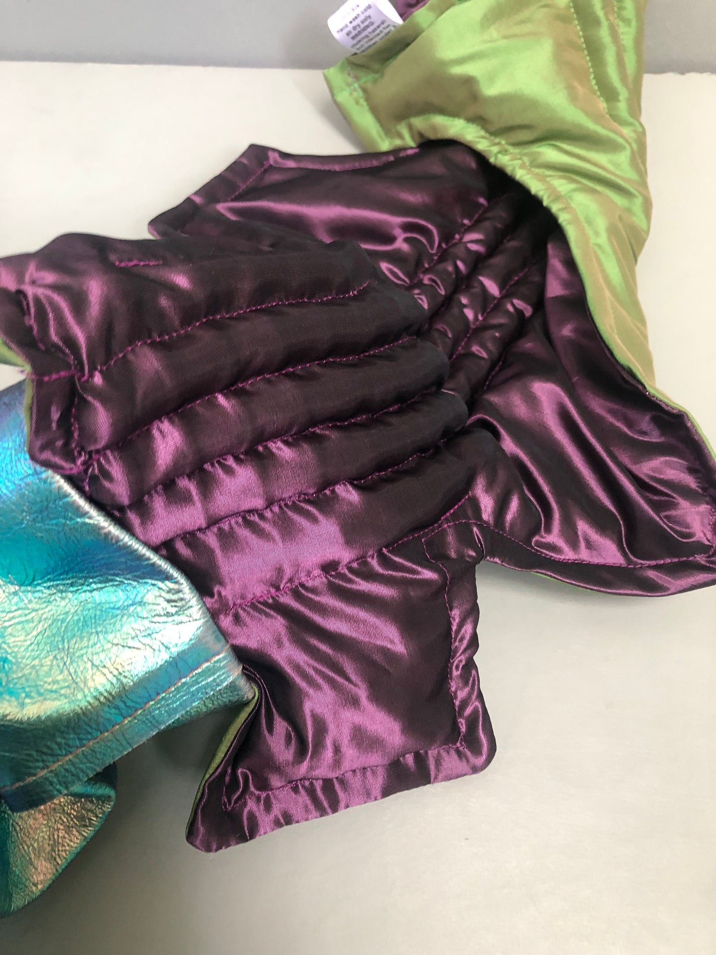 Zero left: Pristella (green-bellied silk/poly)— Deep Pressure Therapy | Cooling Compression Shark