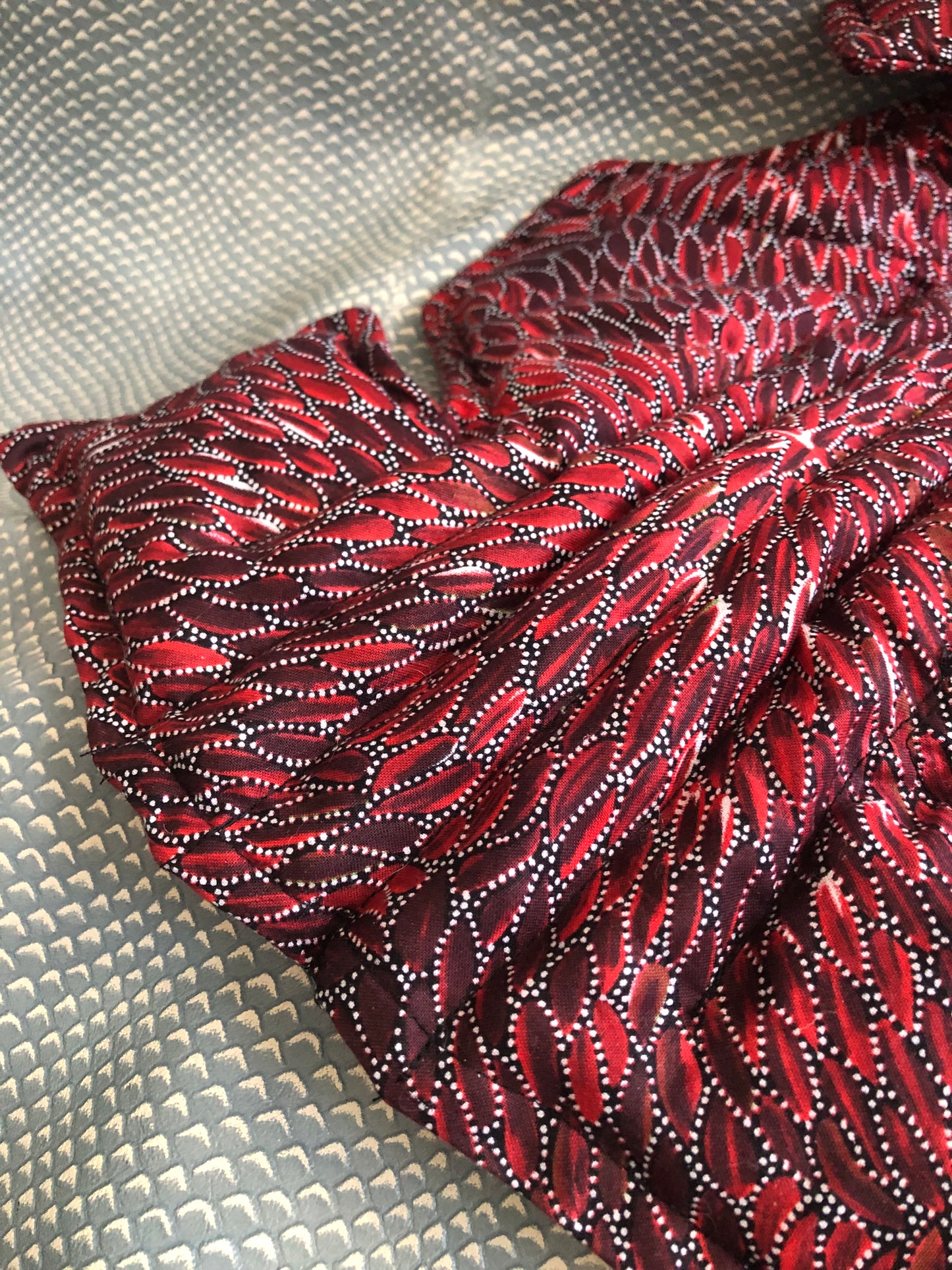 . Red snapper (cotton) — Deep Pressure Therapy | Cooling Compression Shark