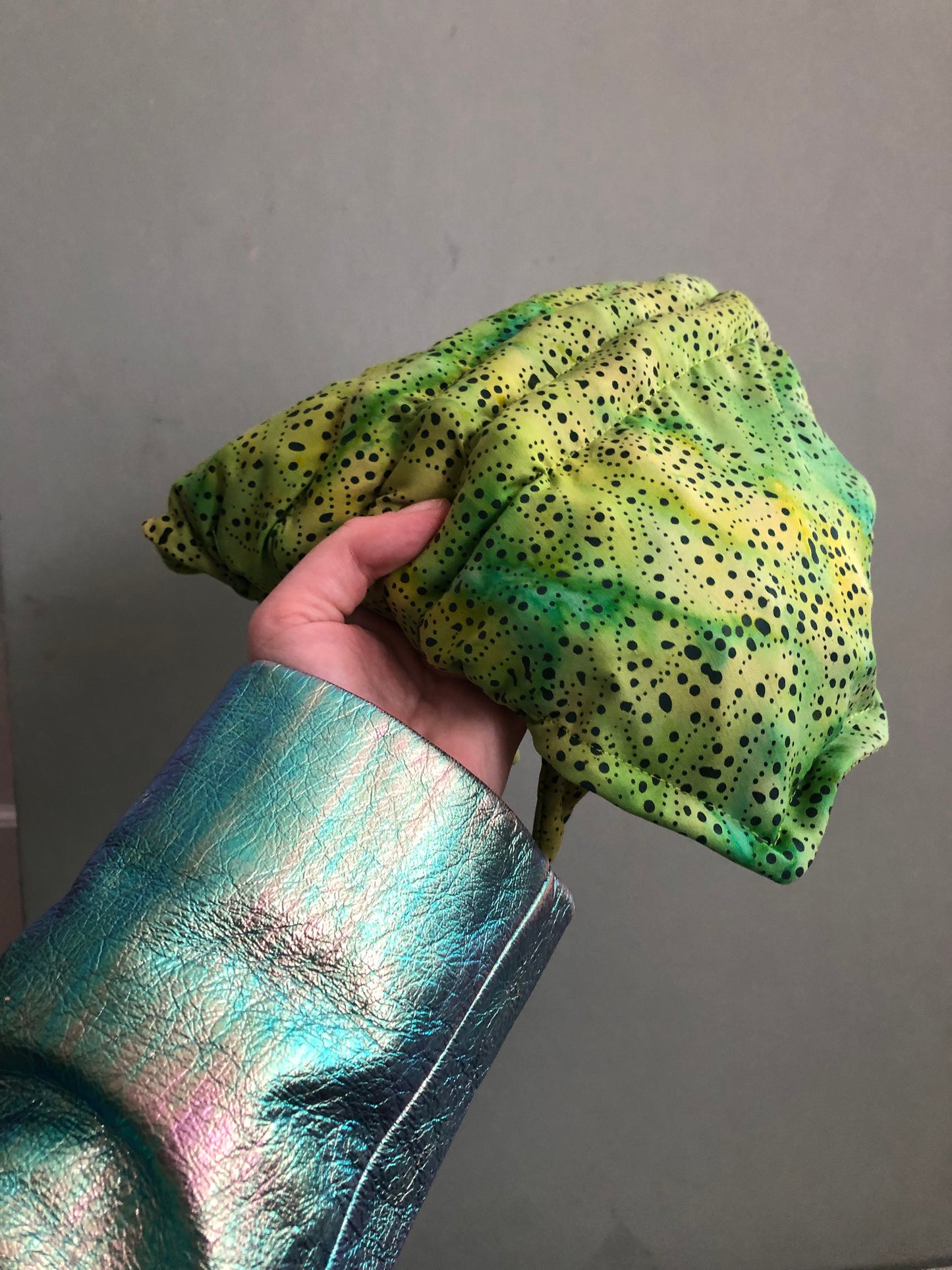 . Amphibian (cotton) — Deep Pressure Therapy | Cooling Compression Shark