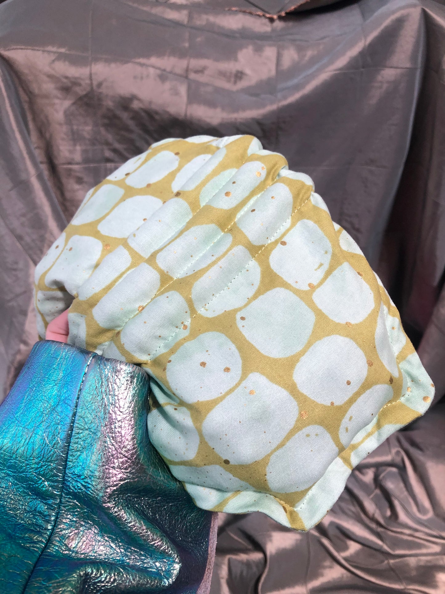 Zero: Kubotai (metallic gold-freckled cotton) — Deep Pressure Therapy | Cooling Compression Shark