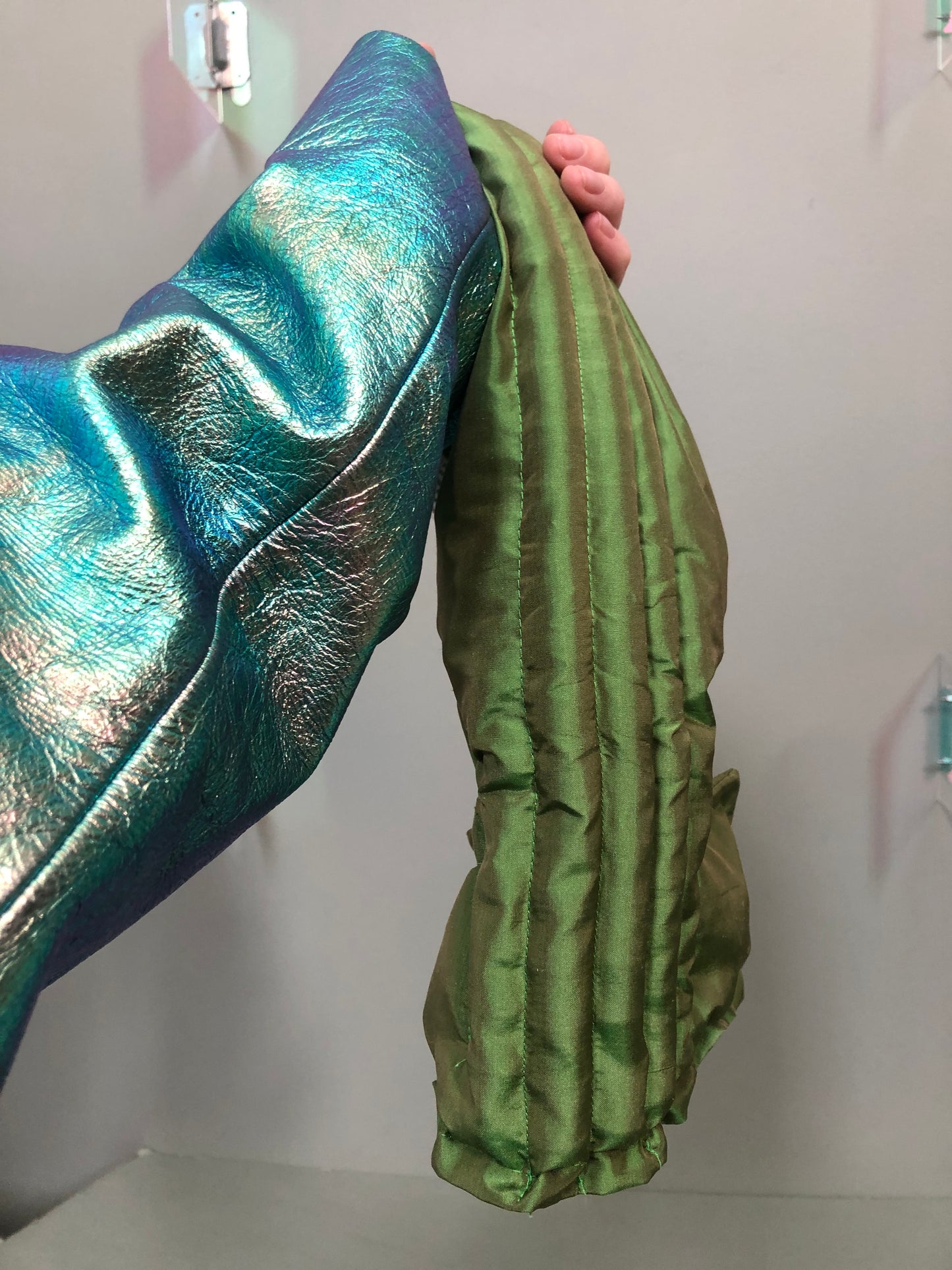 Zero left: Sea- green duochrome silk— Deep Pressure Therapy | Cooling Compression Shark