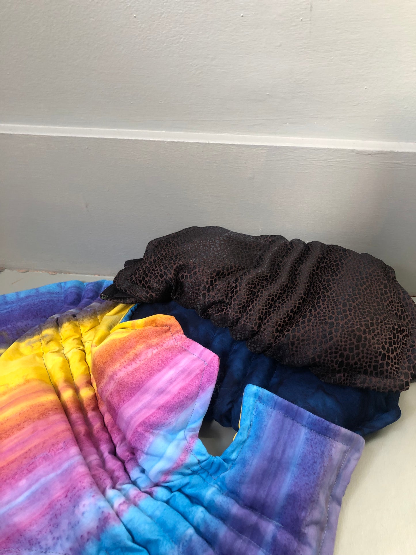 Zero left: Rainbow tigerbarb (cotton) — Deep Pressure Therapy | Cooling Compression Shark