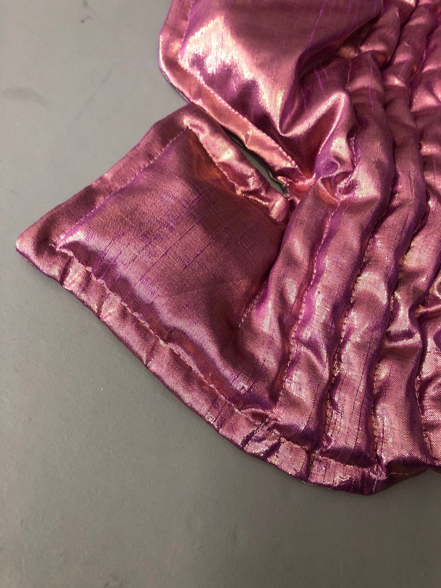 Zero left: Snow crab (silk/taffeta)— Deep Pressure Therapy | Cooling Compression Shark