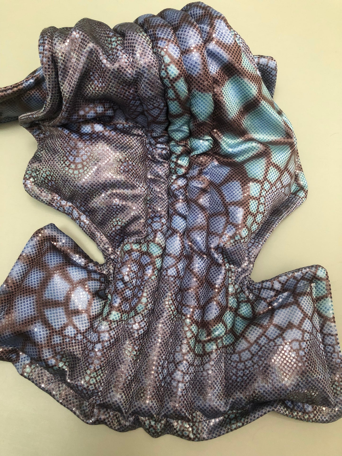 Zero: Mantis Shrimp (iridescent blend) — Deep Pressure Therapy | Cooling Compression Shark