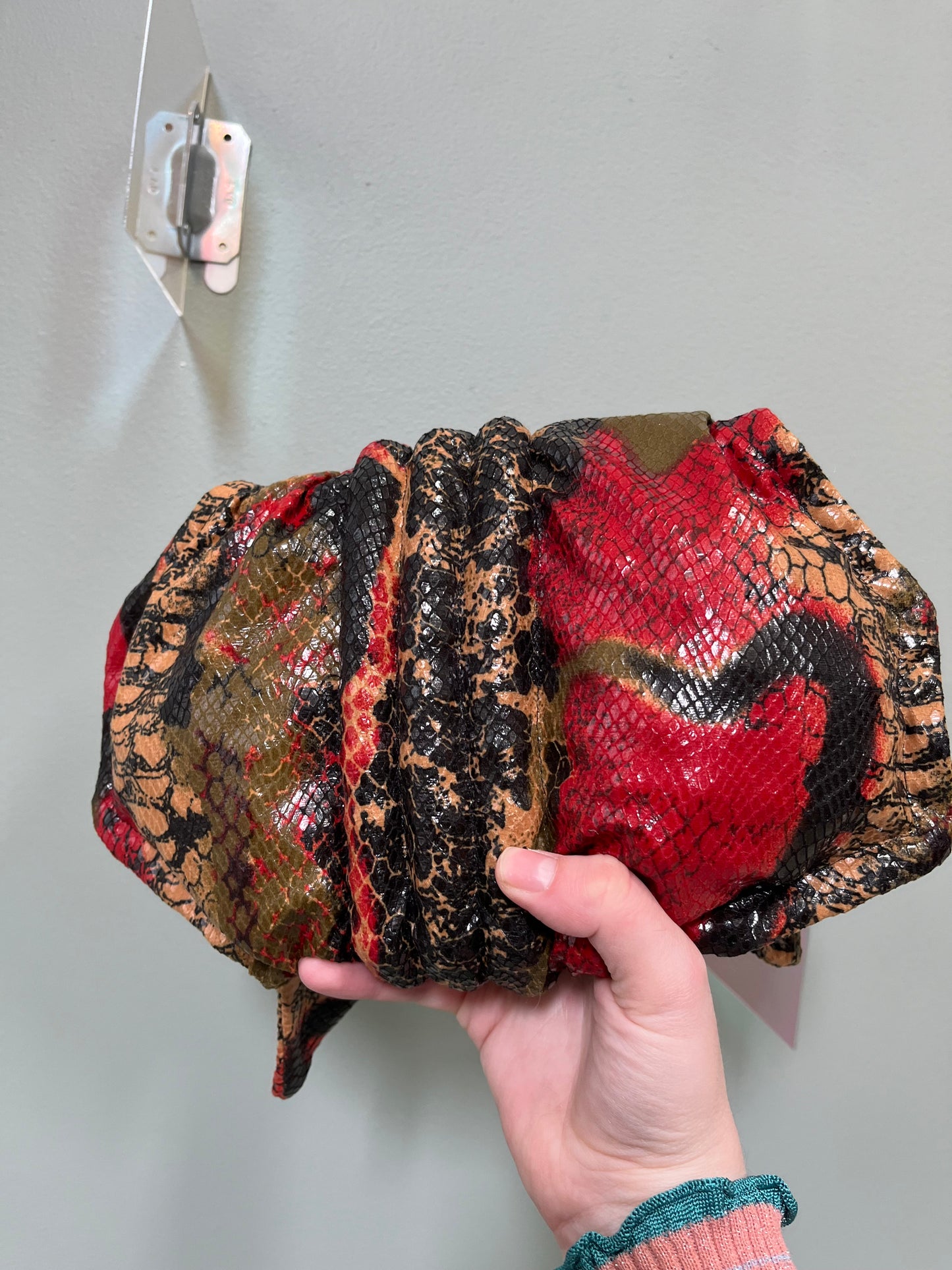 Zero left: Snakeskin (silk belly, poly/textured top)— Deep Pressure Therapy | Cooling Compression Shark