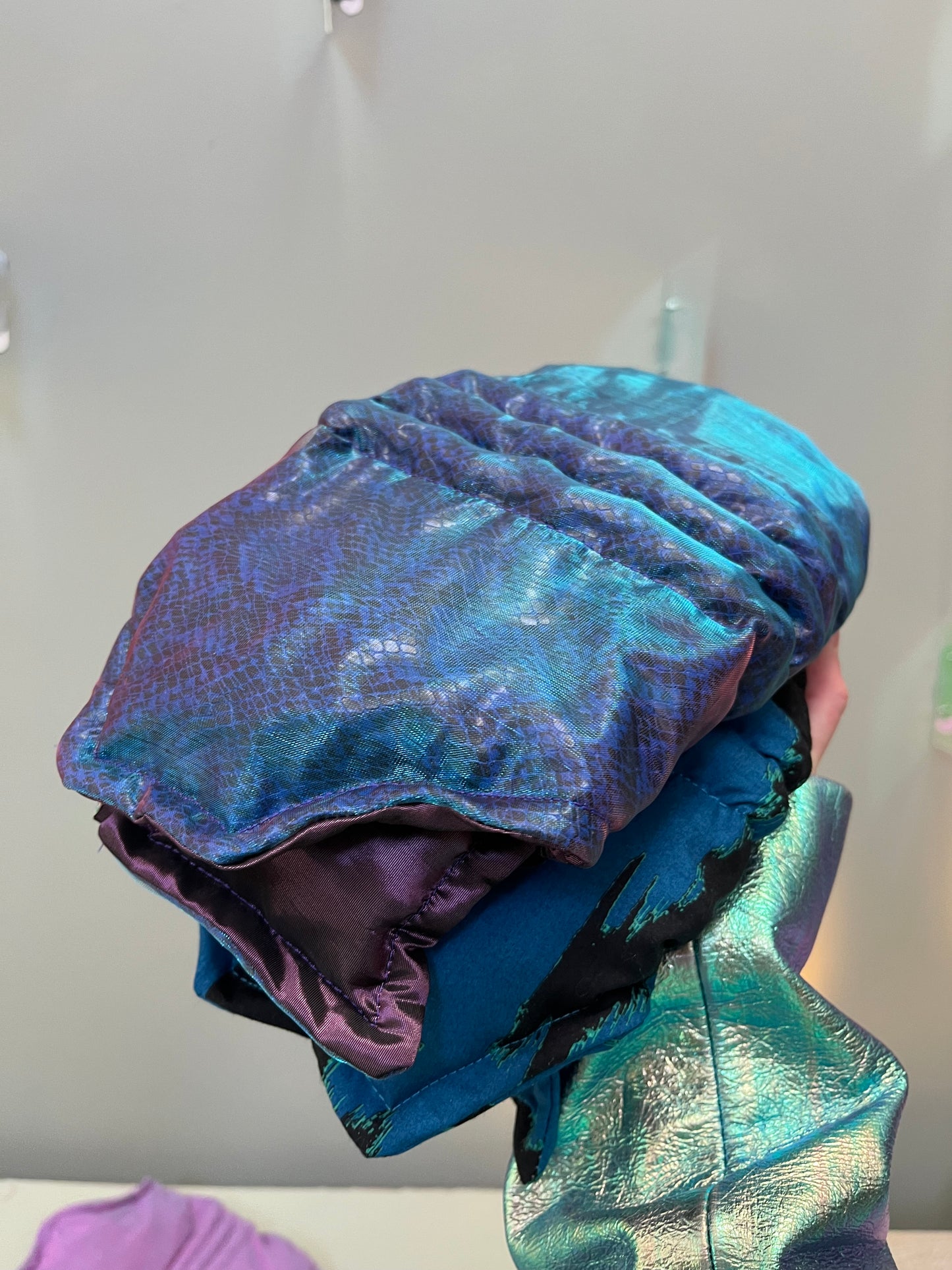 Zero left: Reptile skin (organza/nylon) — Deep Pressure Therapy | Cooling Compression Shark