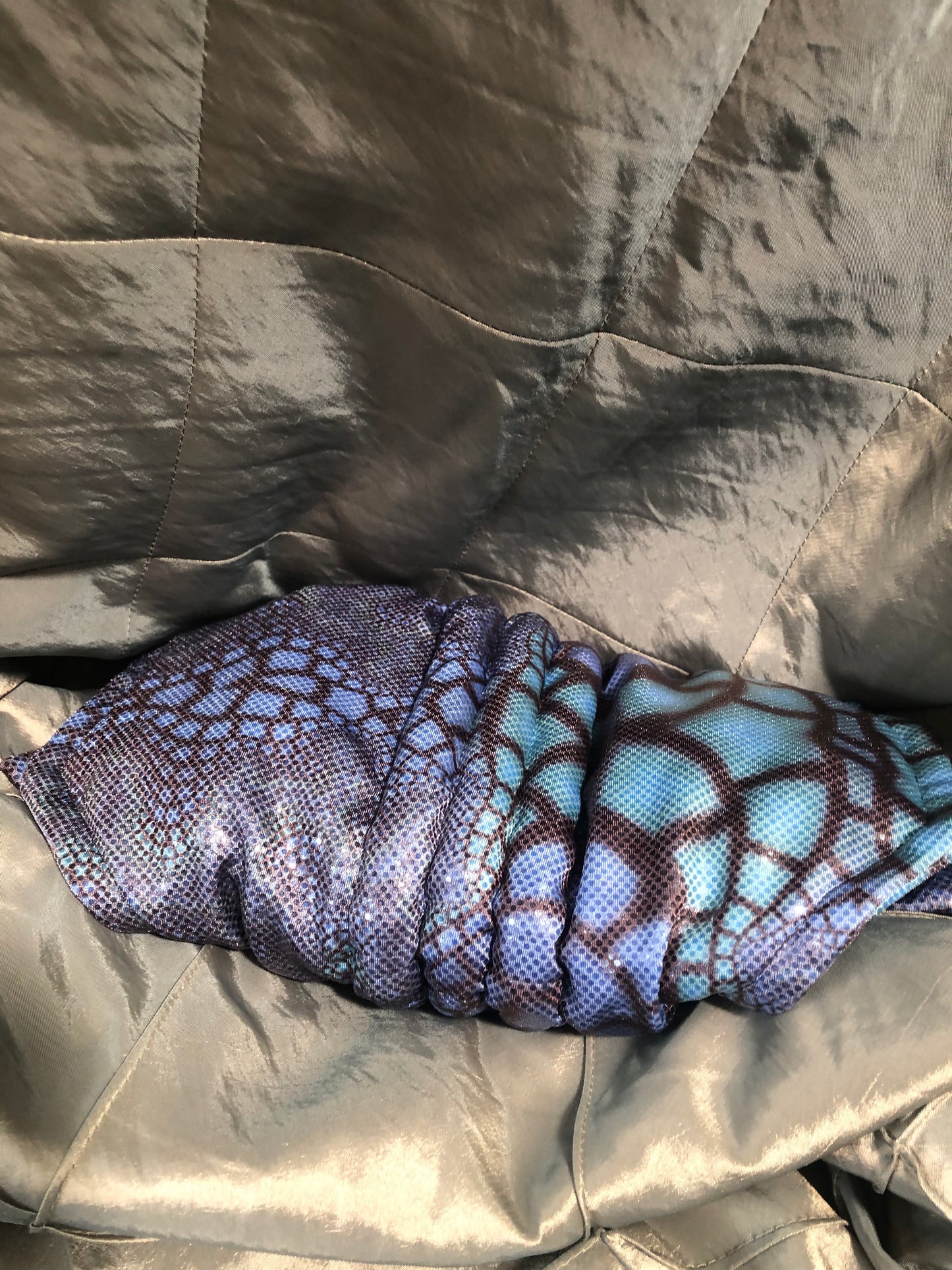 Zero: Mantis Shrimp (iridescent blend) — Deep Pressure Therapy | Cooling Compression Shark