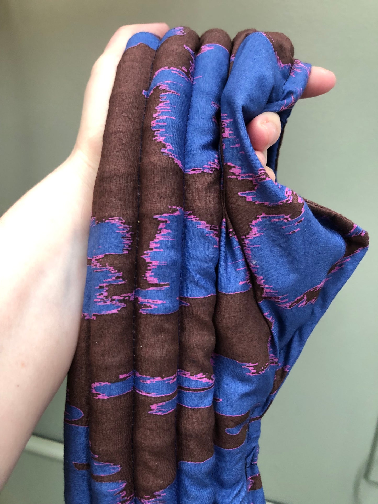 Zero left: Neon cuttlefish (cotton) —Deep Pressure Therapy | Cooling Compression Shark