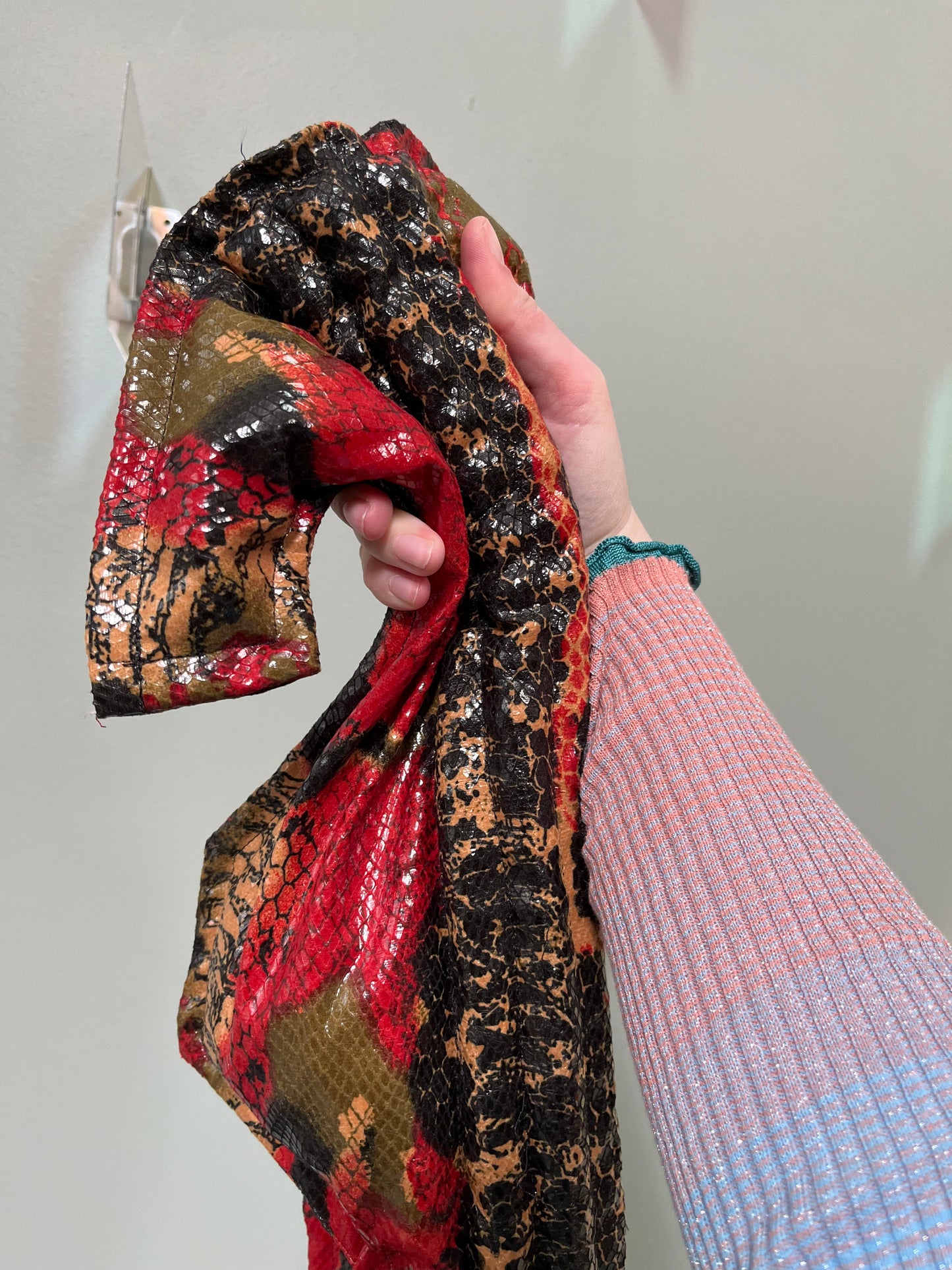 Zero left: Snakeskin (silk belly, poly/textured top)— Deep Pressure Therapy | Cooling Compression Shark