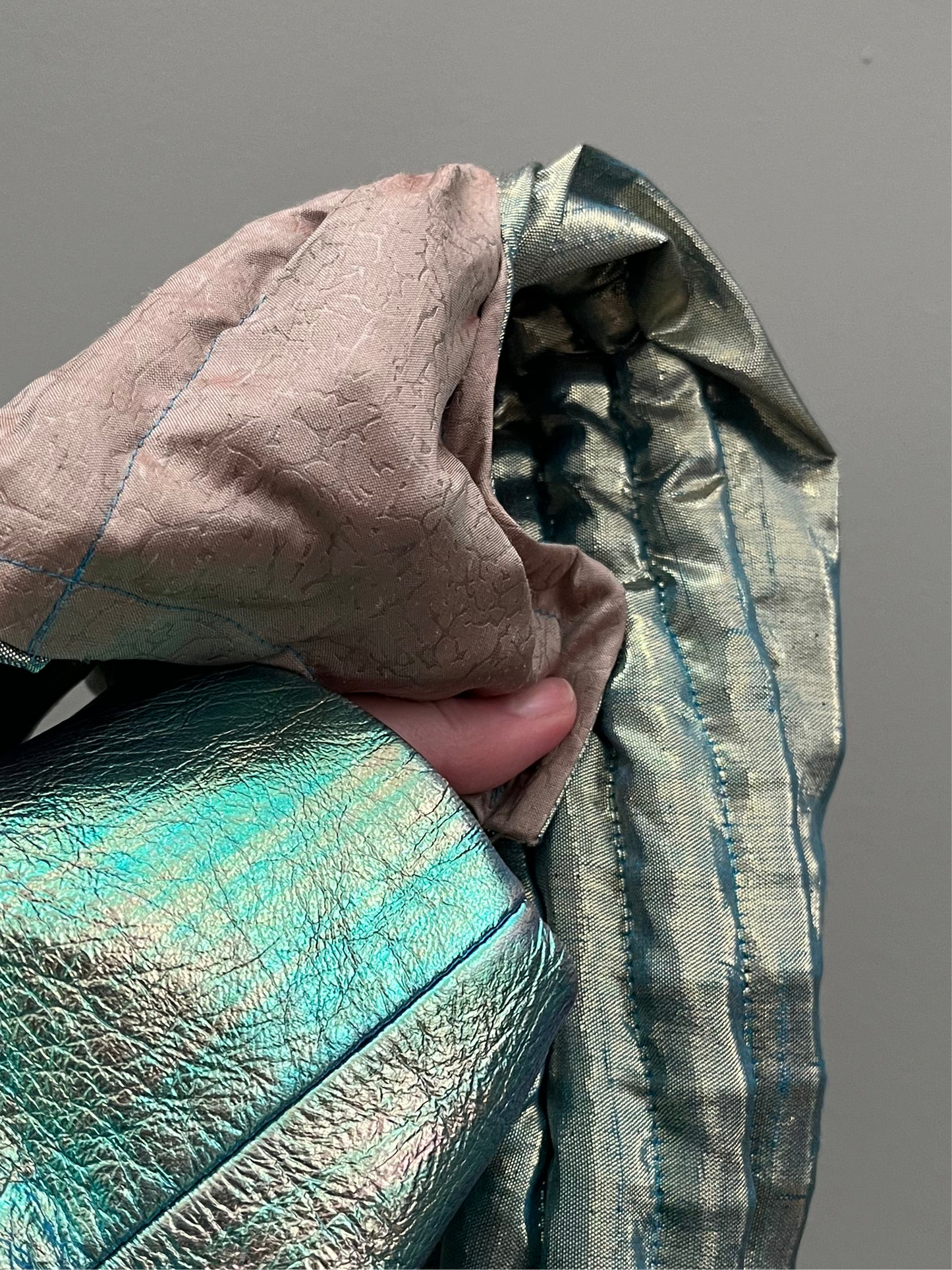 Zero left: Sandy belly (metallic silk/taffeta) — Deep Pressure Therapy | Cooling Compression Shark