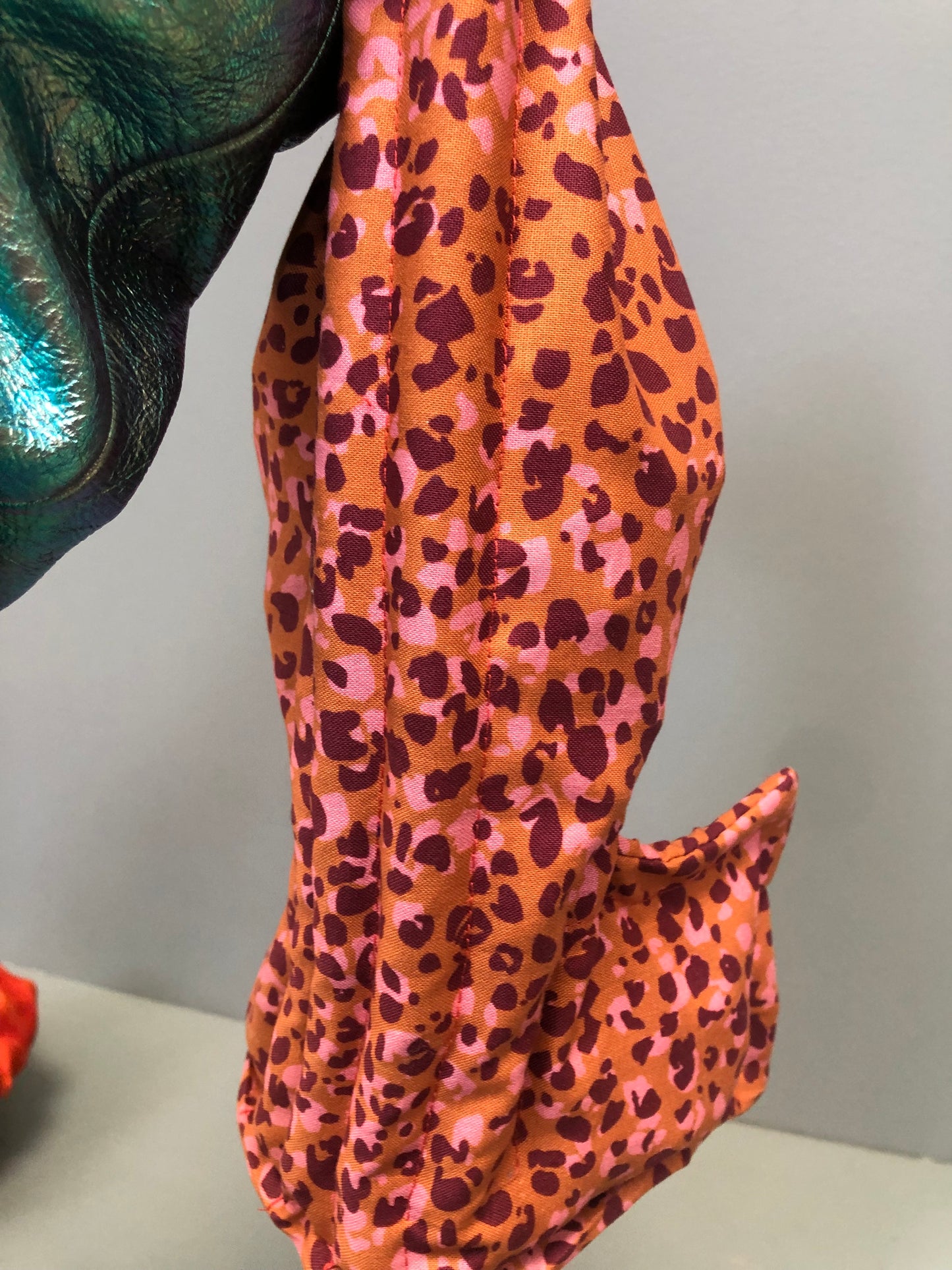 Zero left: Ocellatum (cotton) — Deep Pressure Therapy | Cooling Compression Shark