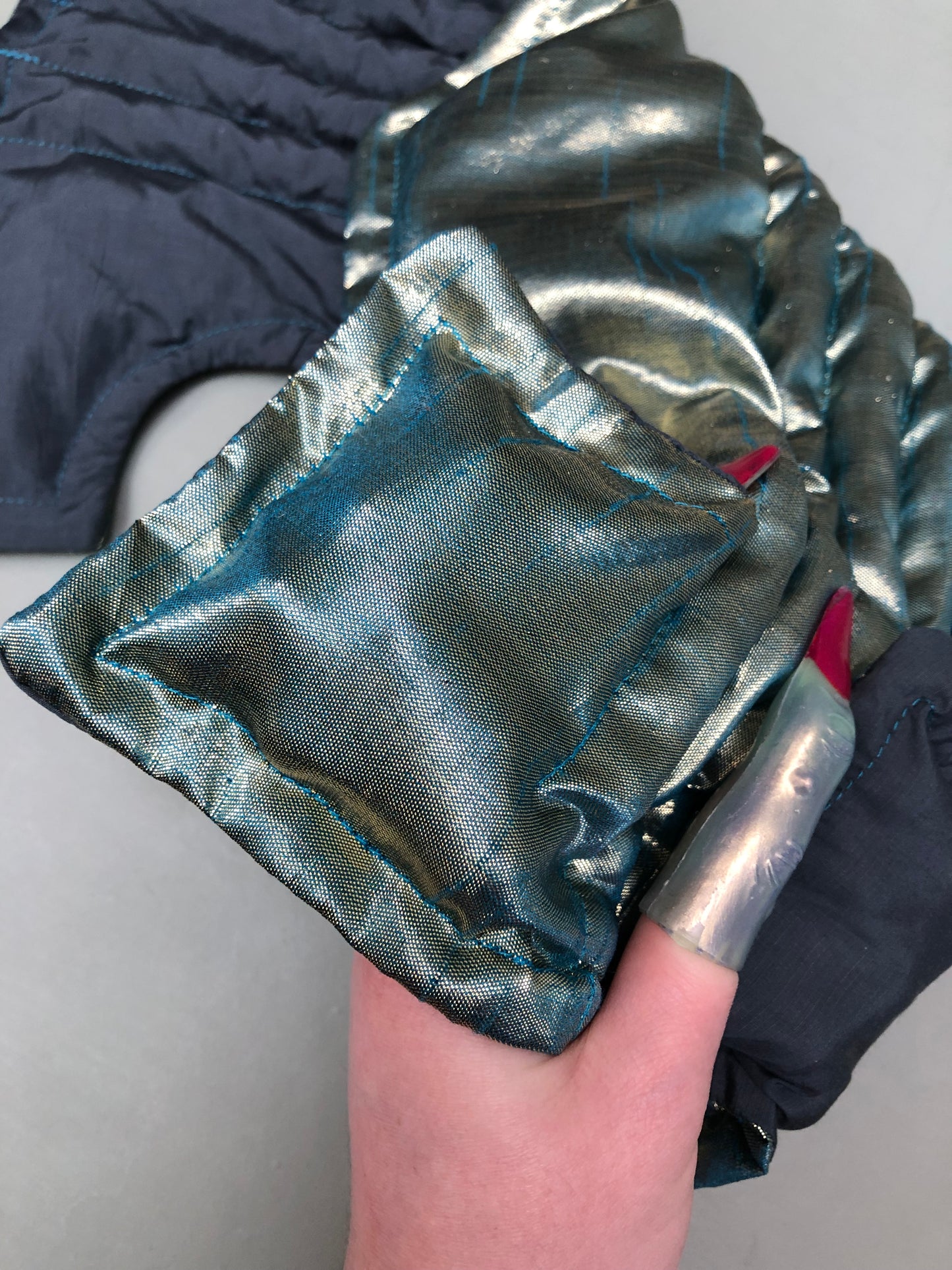 Zero left: Darkbellied silk — Deep Pressure Therapy | Cooling Compression Shark