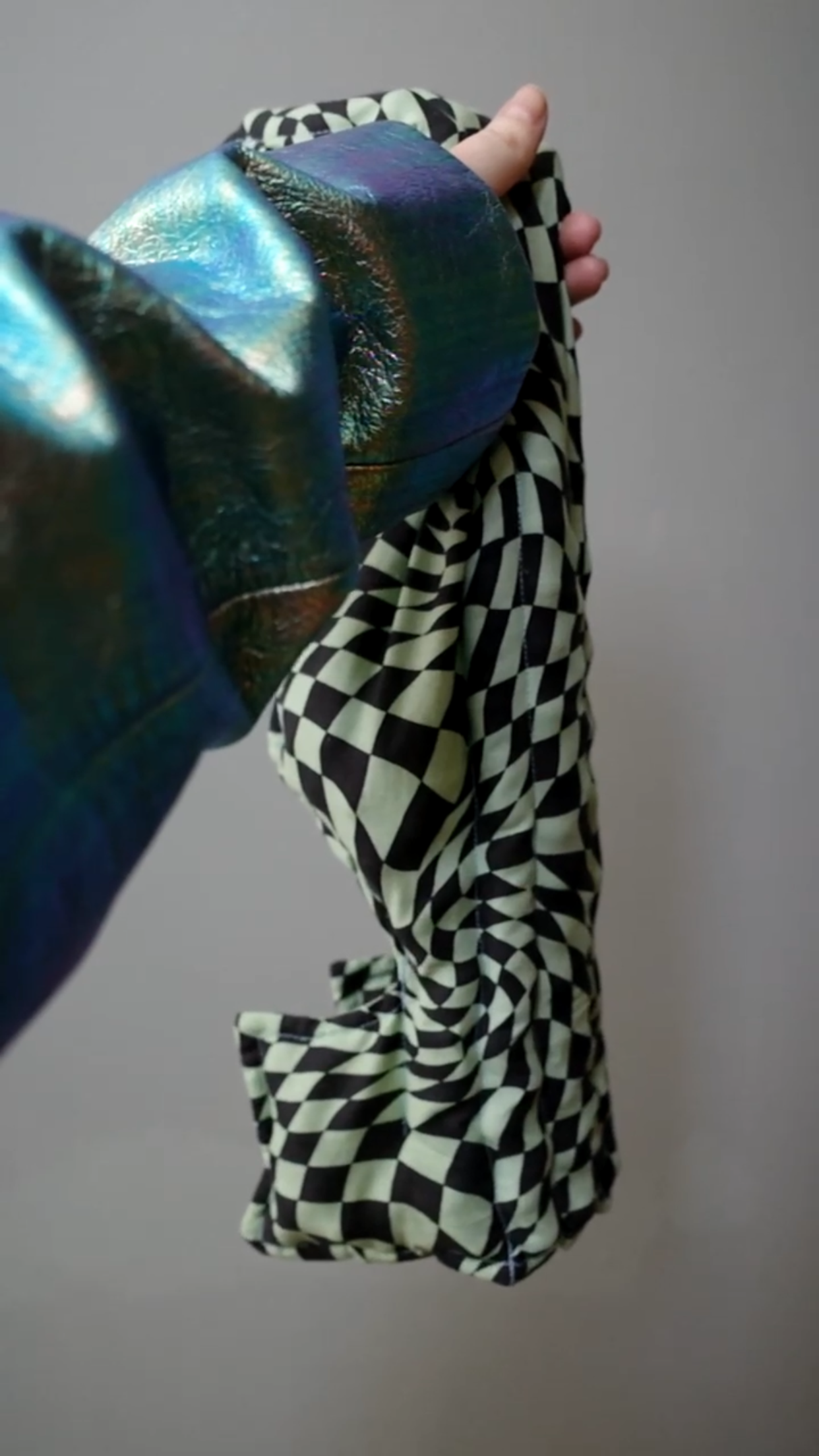 Zero: Green Checks — Deep Pressure Therapy | Cooling Compression Shark